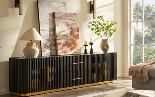 what is the difference between a sideboard and a buffet
