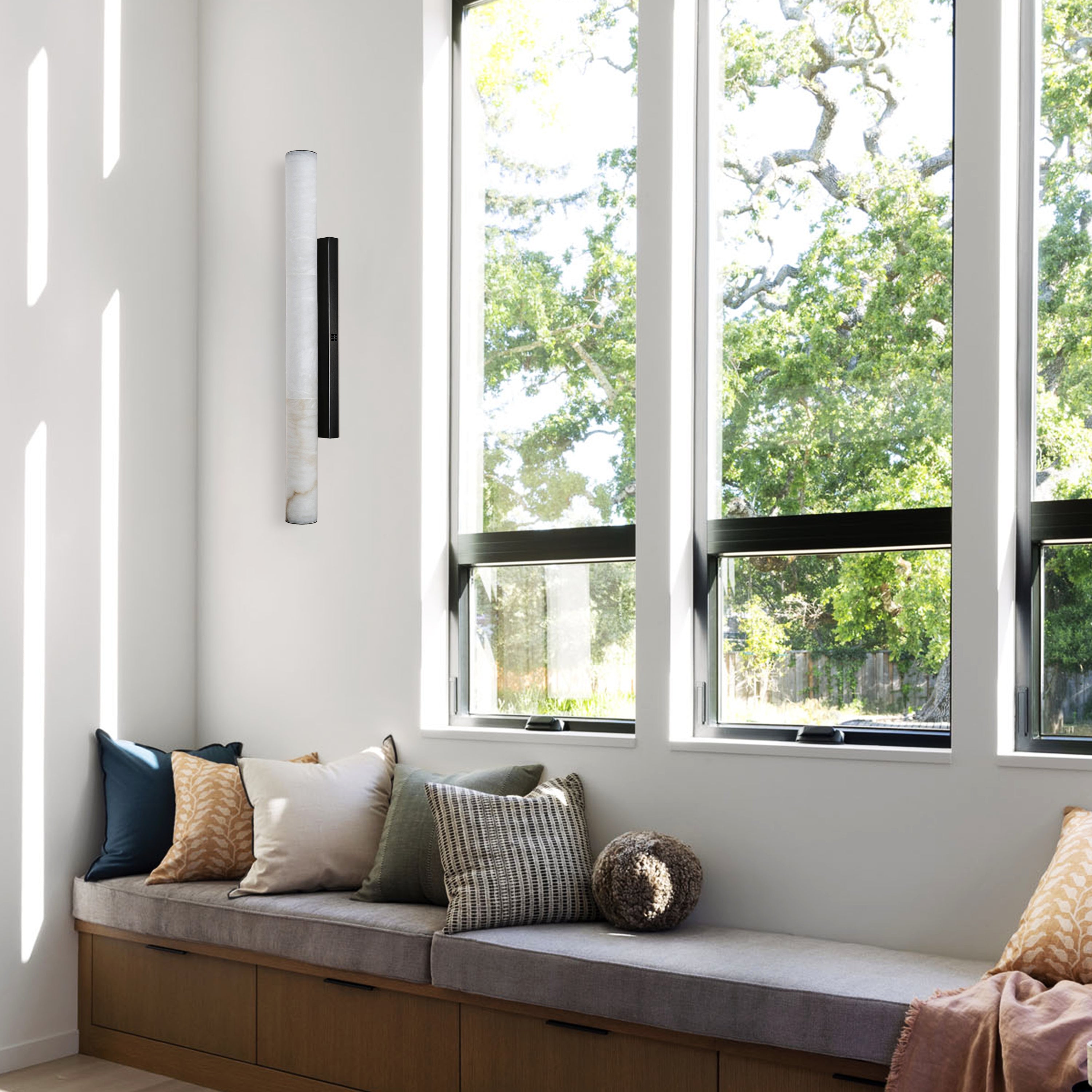 Sylvia Palladian Alabaster Wandleuchte 36"H