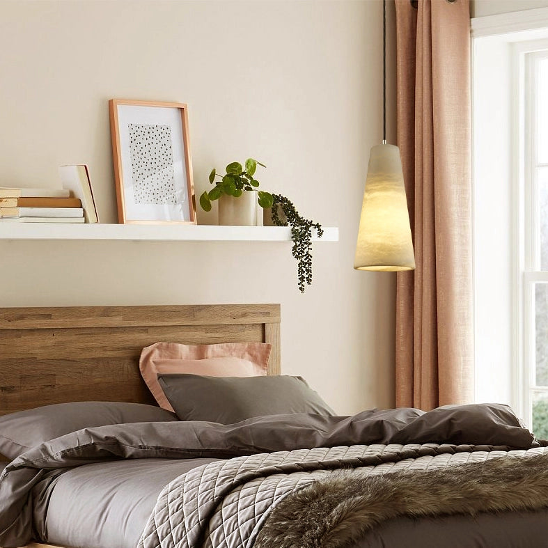 Capus konischer Alabaster-Anhänger, 25,4 cm hoch