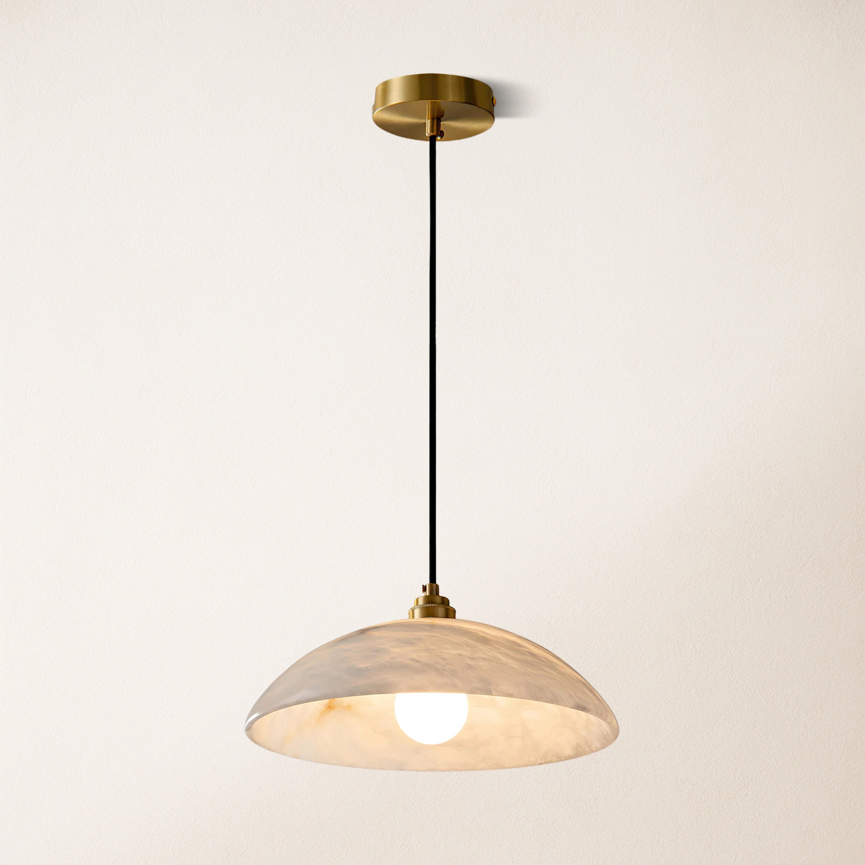 Dadaly Alabaster Moderner kleiner Kunstanhänger 20"D