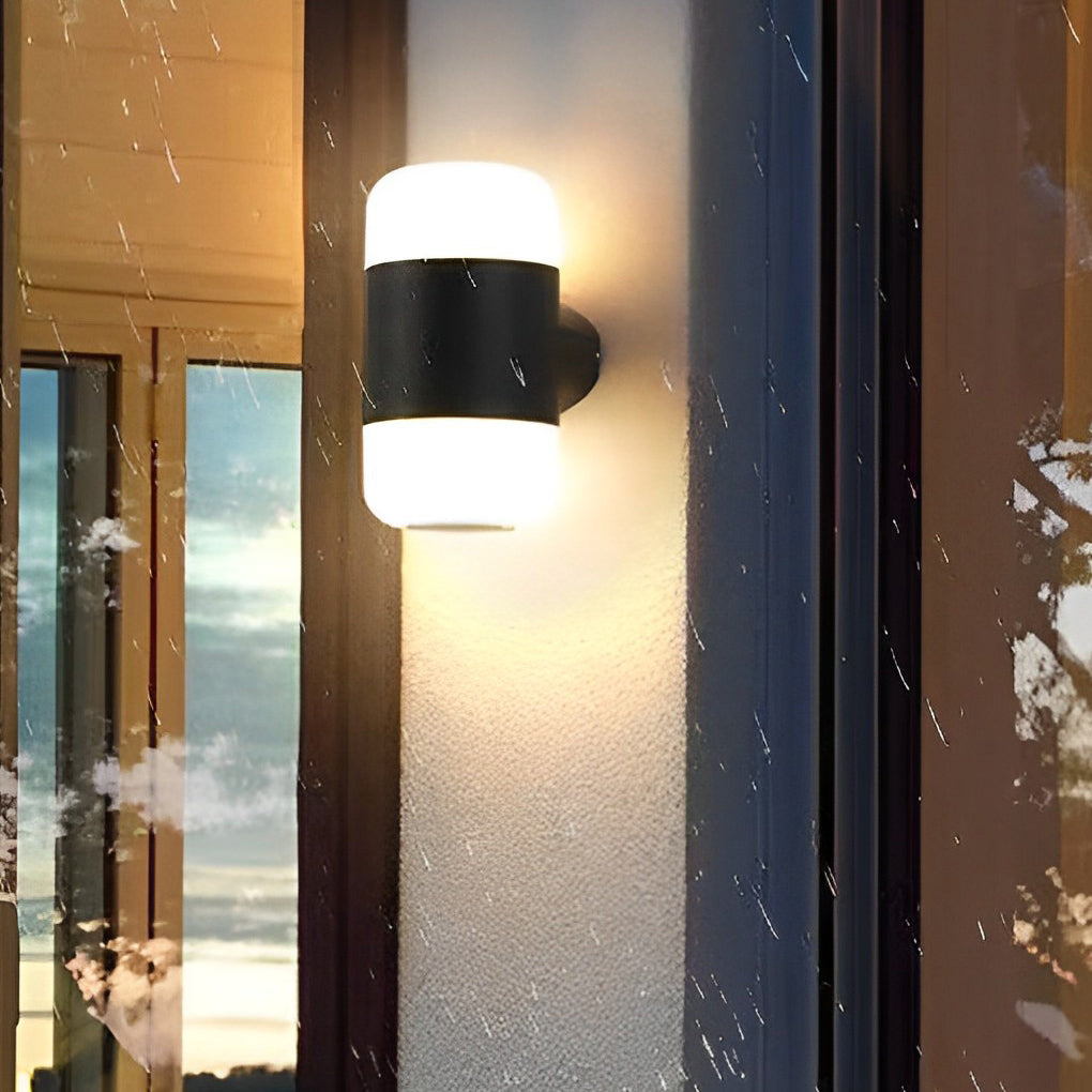 Rundes Up- und Down-Licht, wasserdichte, schwarze, moderne LED-Außenwandleuchte