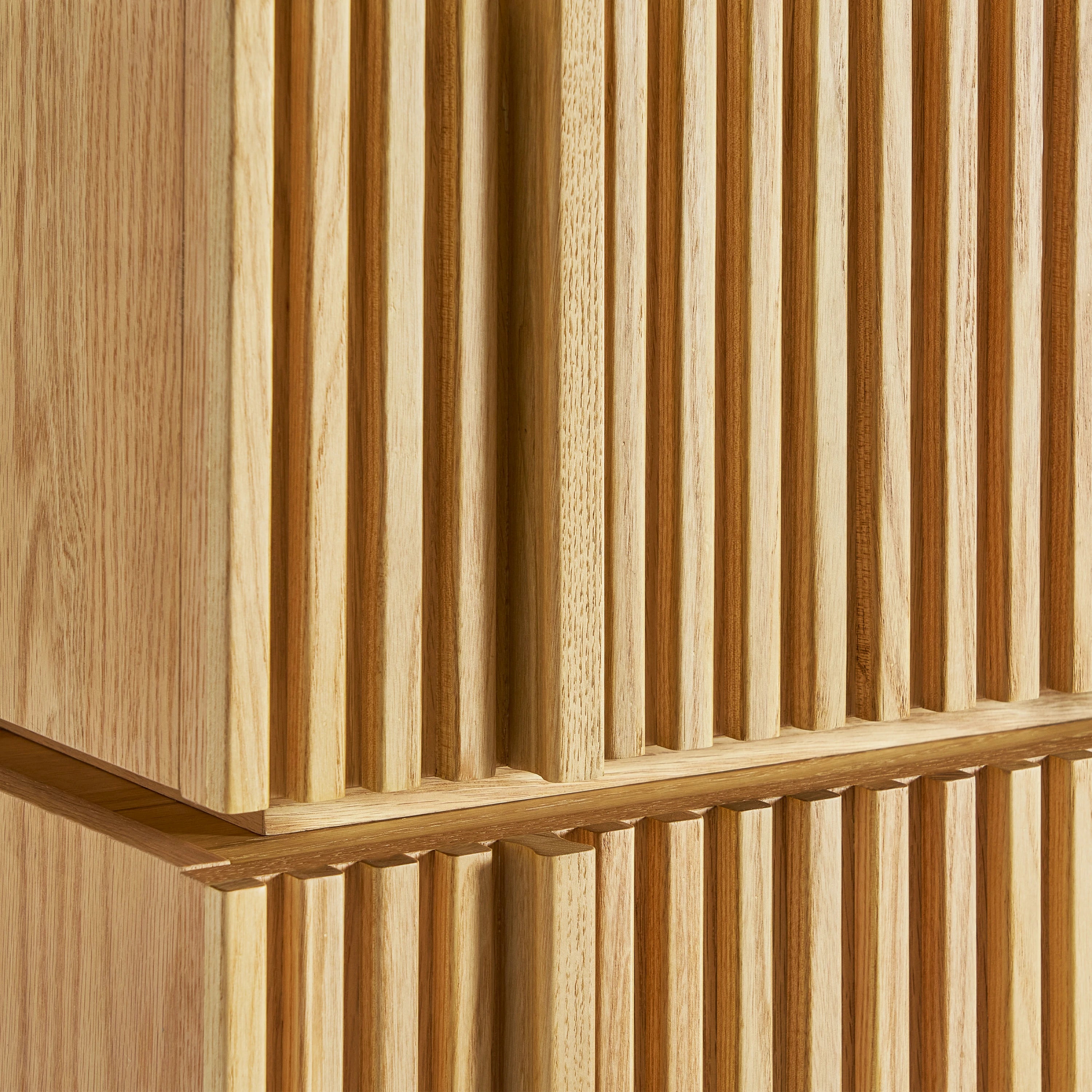 Isla Eichen-Nachttisch 19,7" B