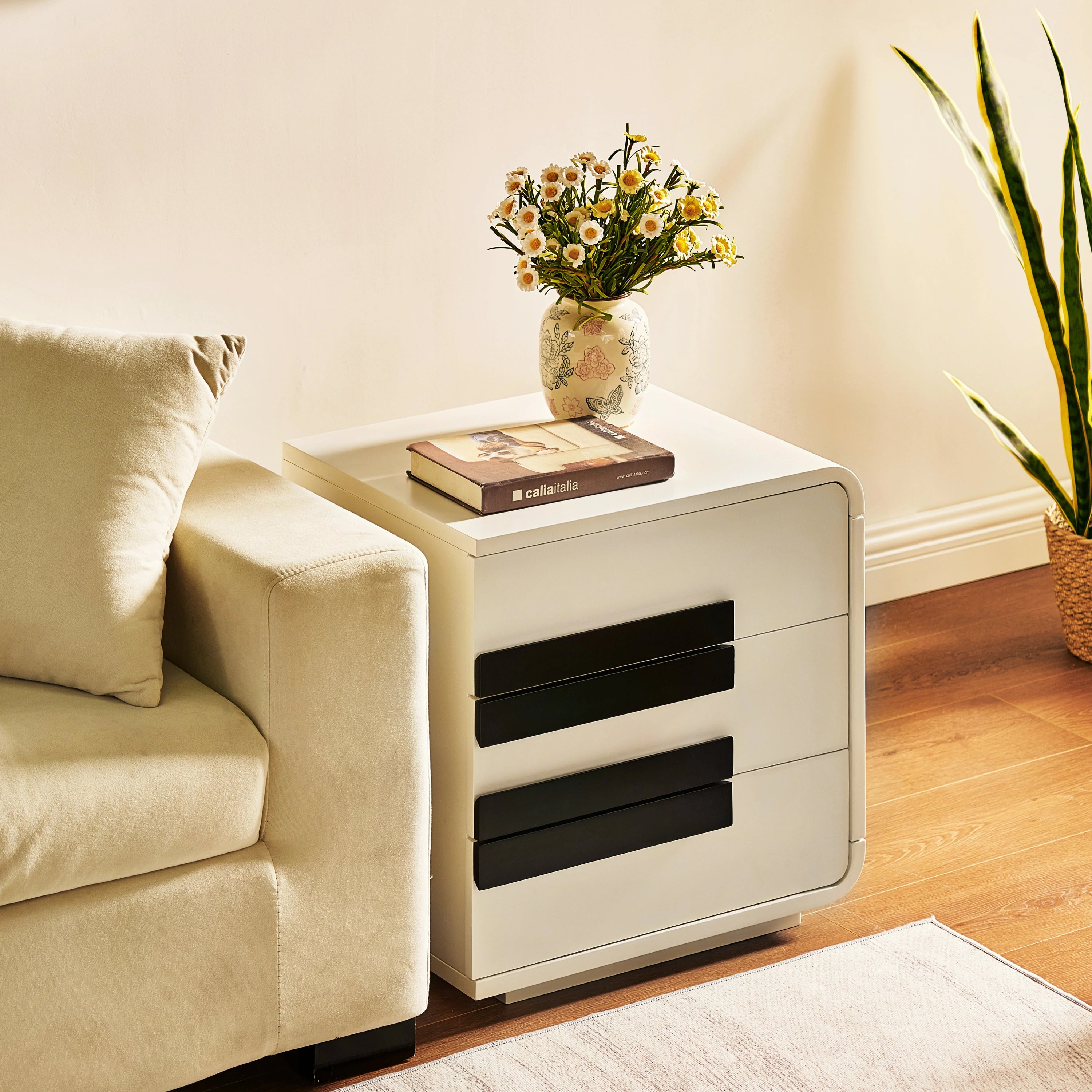 Soren Nightstand 20" W