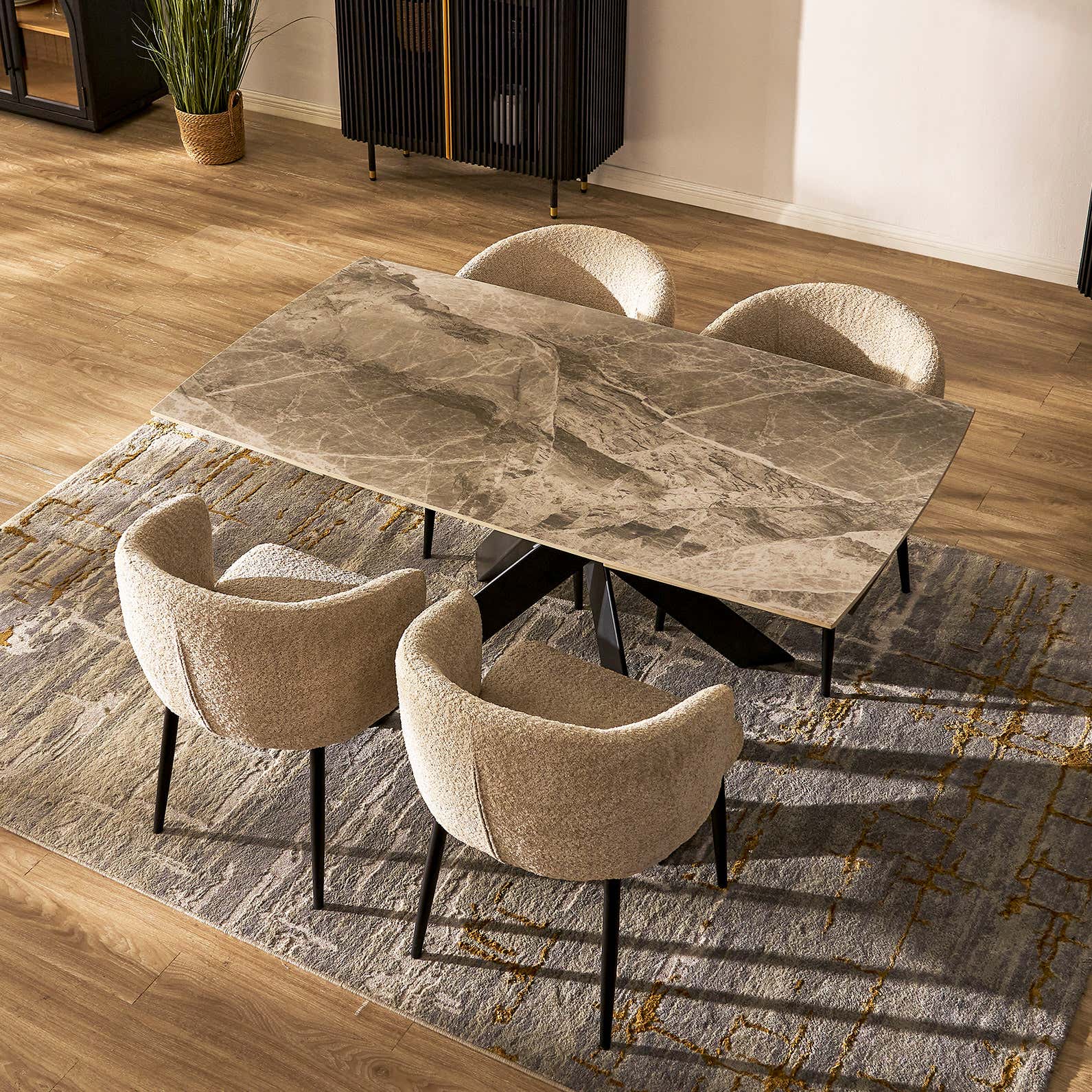 Labarthe Erweiterter rechteckiger Esstisch aus Sinterstein, 160–241 cm