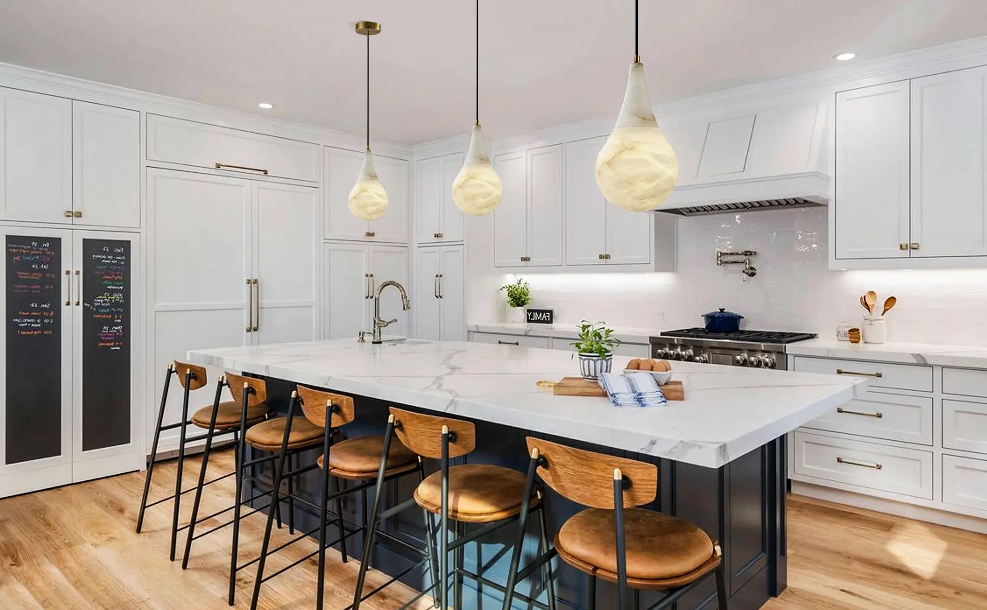 Ares Alabaster Moderner Wassertropfen-Anhänger, 15,2 cm Durchmesser