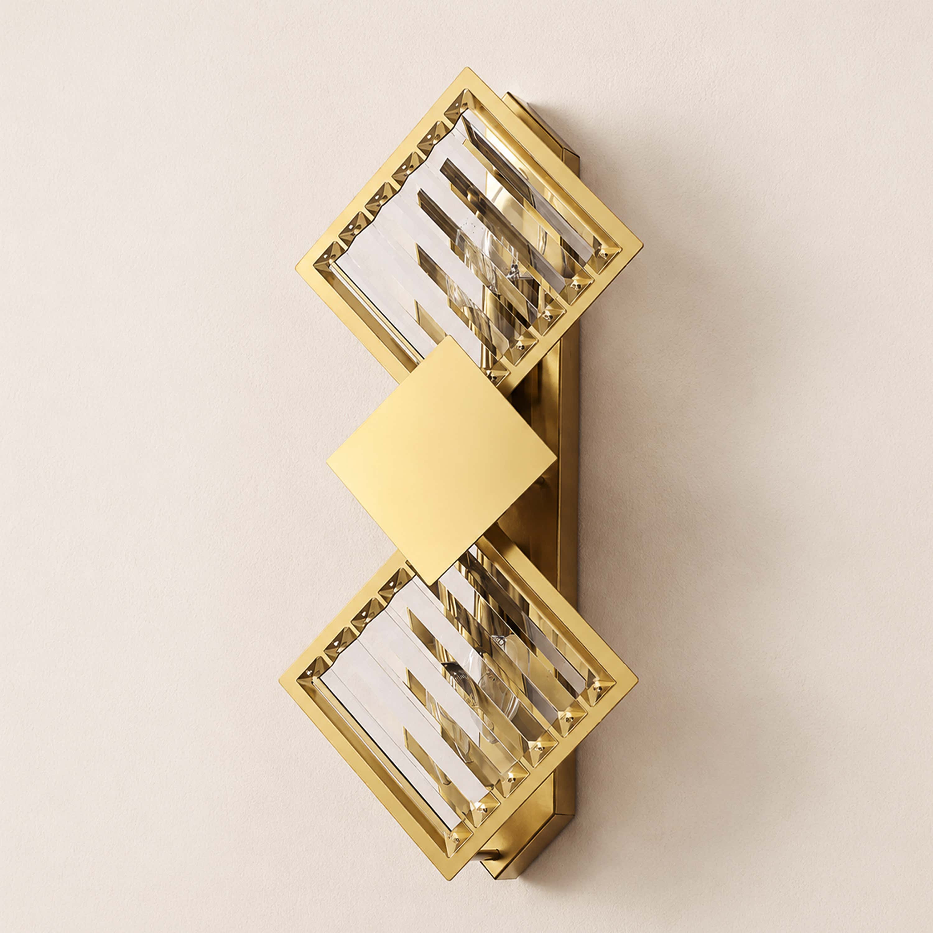 Corvina Crystal Rhombus Wall Sconce