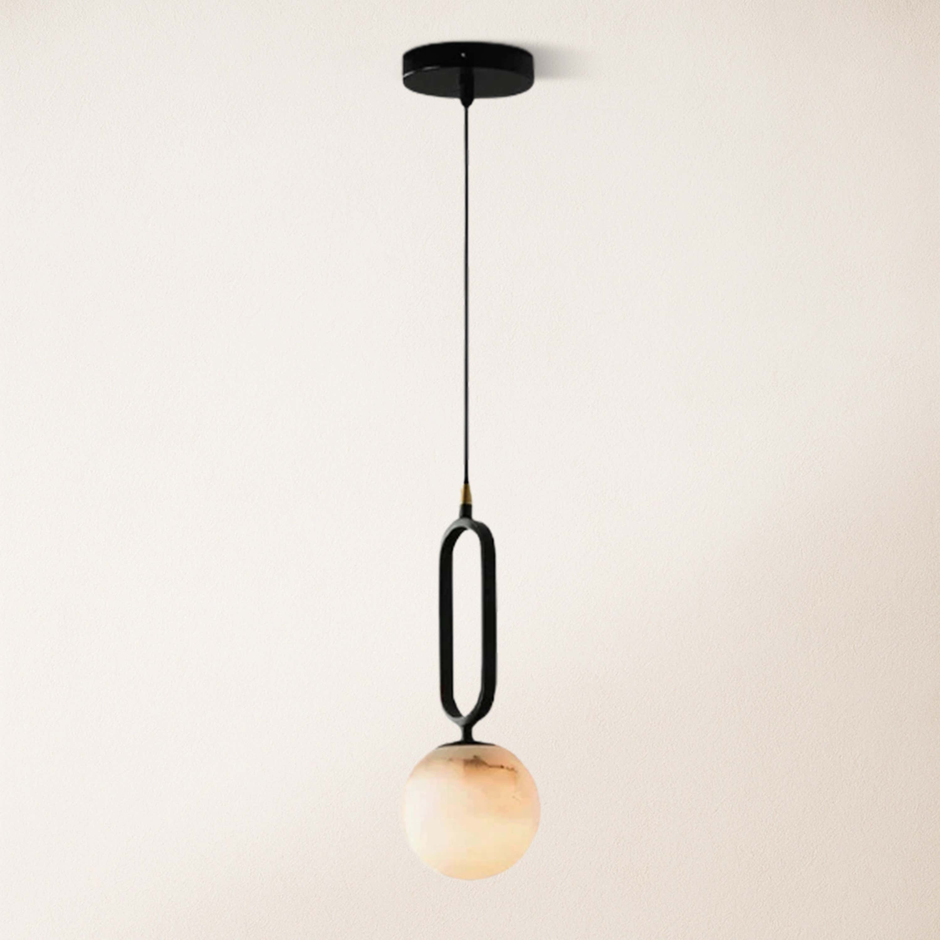 Dadaly Alabaster-Anhänger mit kleiner Kunstkugel, 14 cm Durchmesser