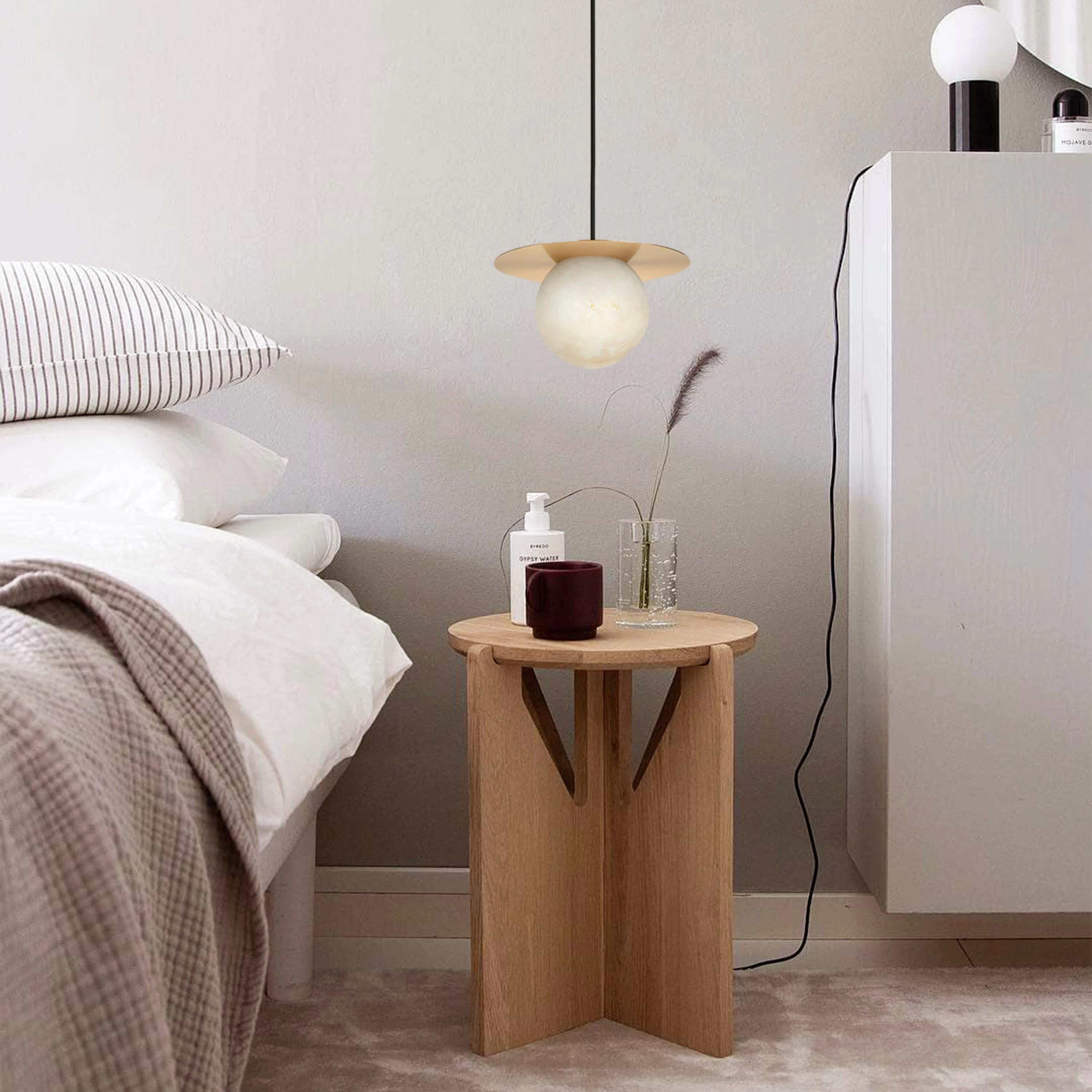 Dadaly Garfield Spanischer Alabaster-Anhänger, klein, Kunst, Nachttisch, 25,4 cm Durchmesser