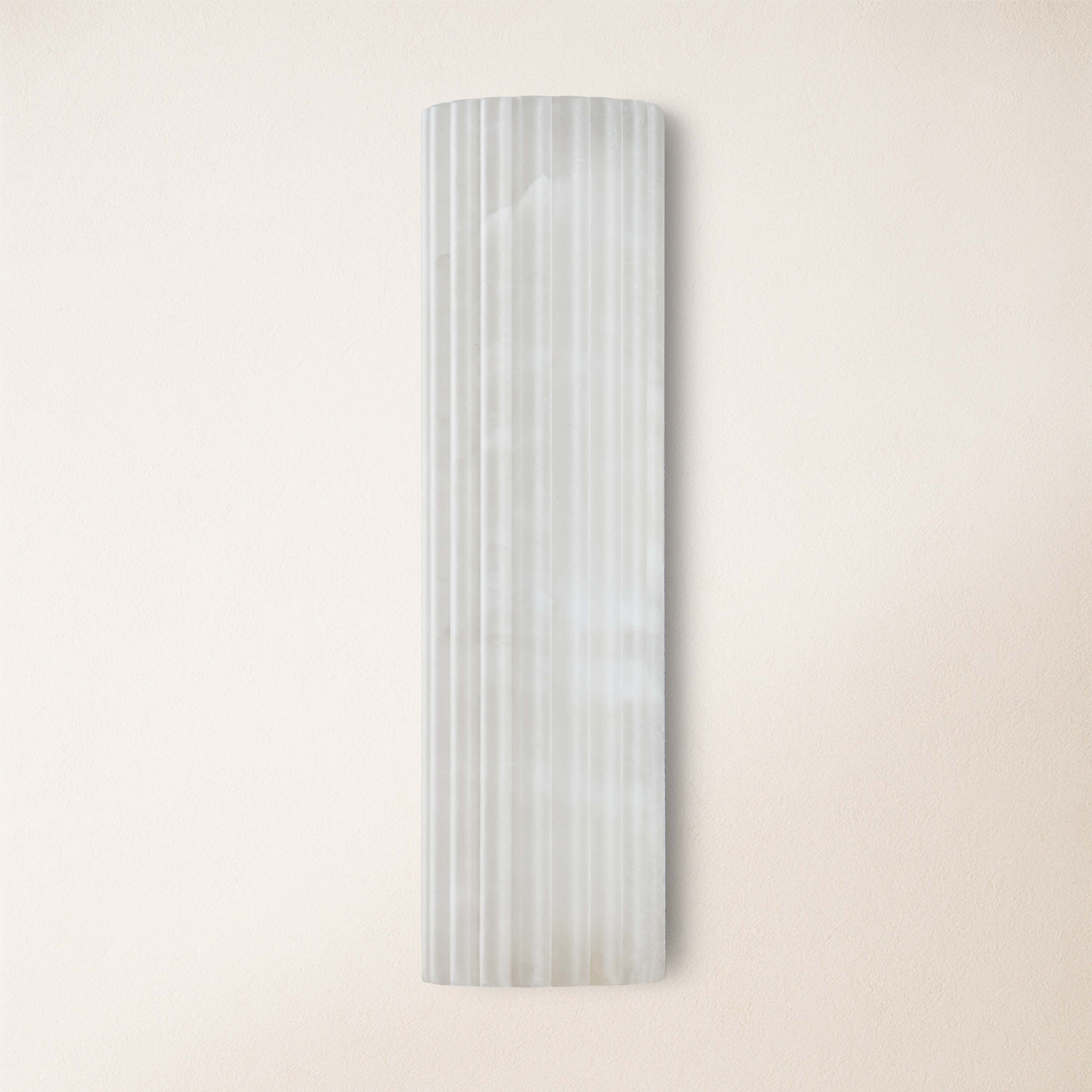 Luminare Resin Fluted Wall Sconce 5"