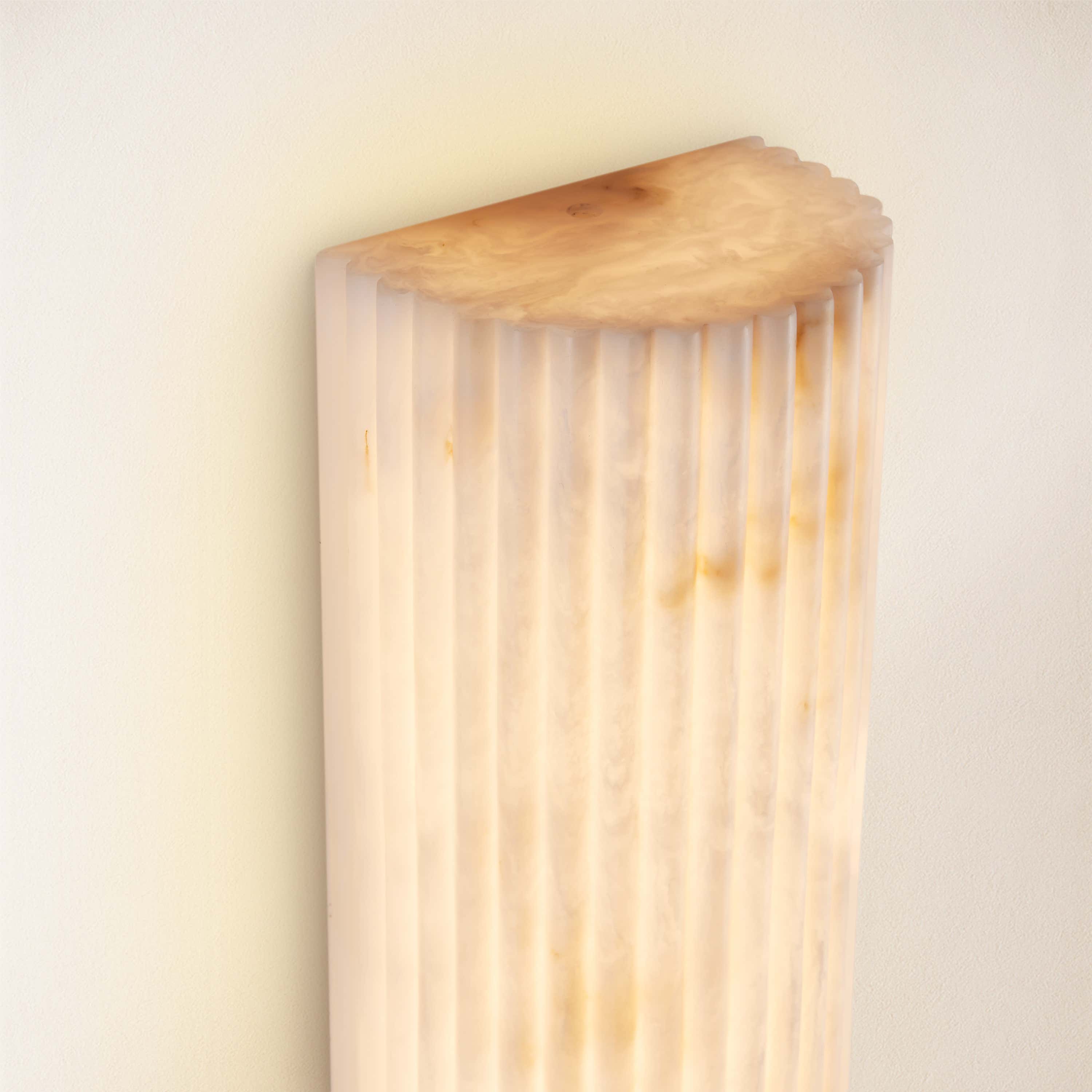 Luminare Resin Fluted Wall Sconce 5"