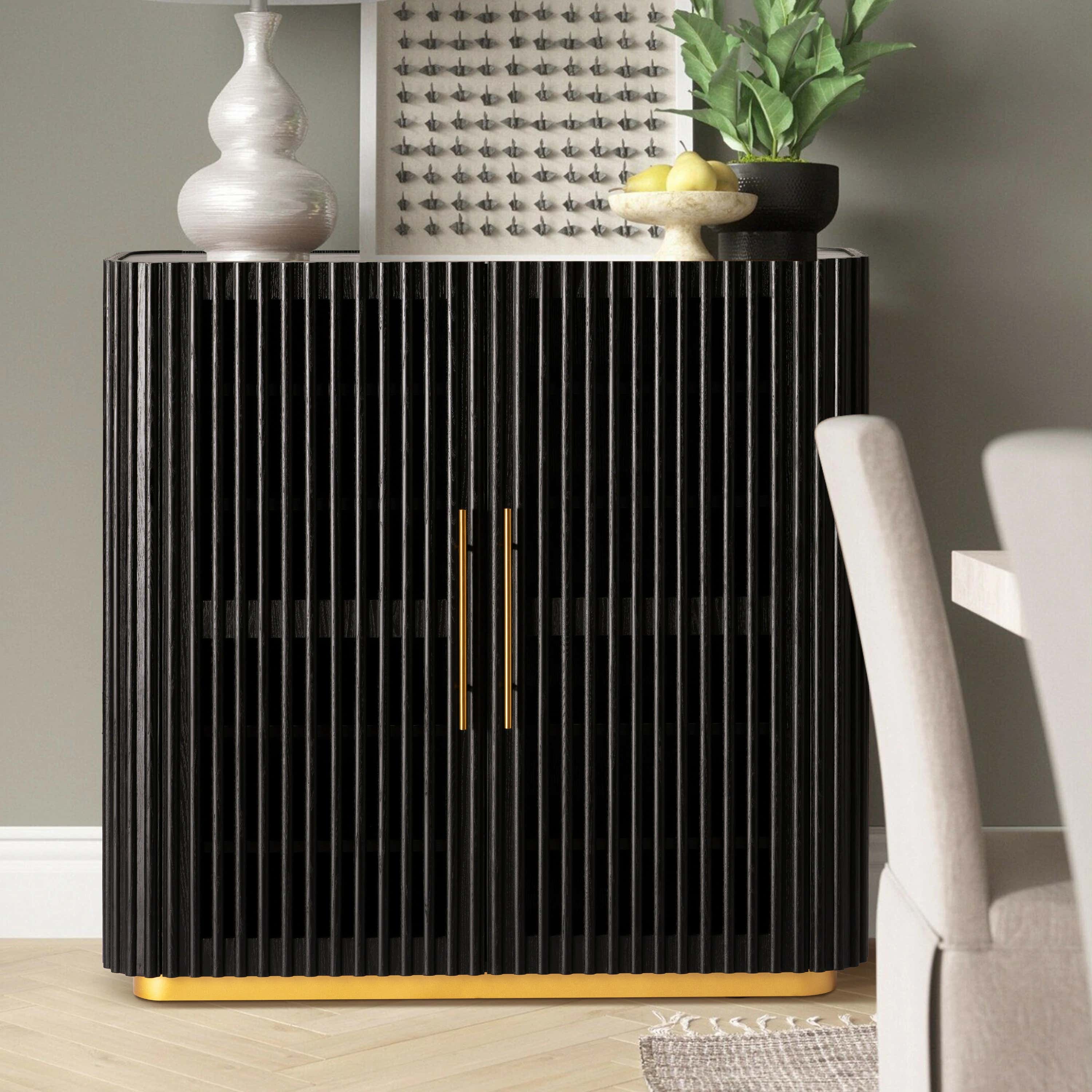 Holton 47"H Eichenholz-Aufbewahrungsschrank