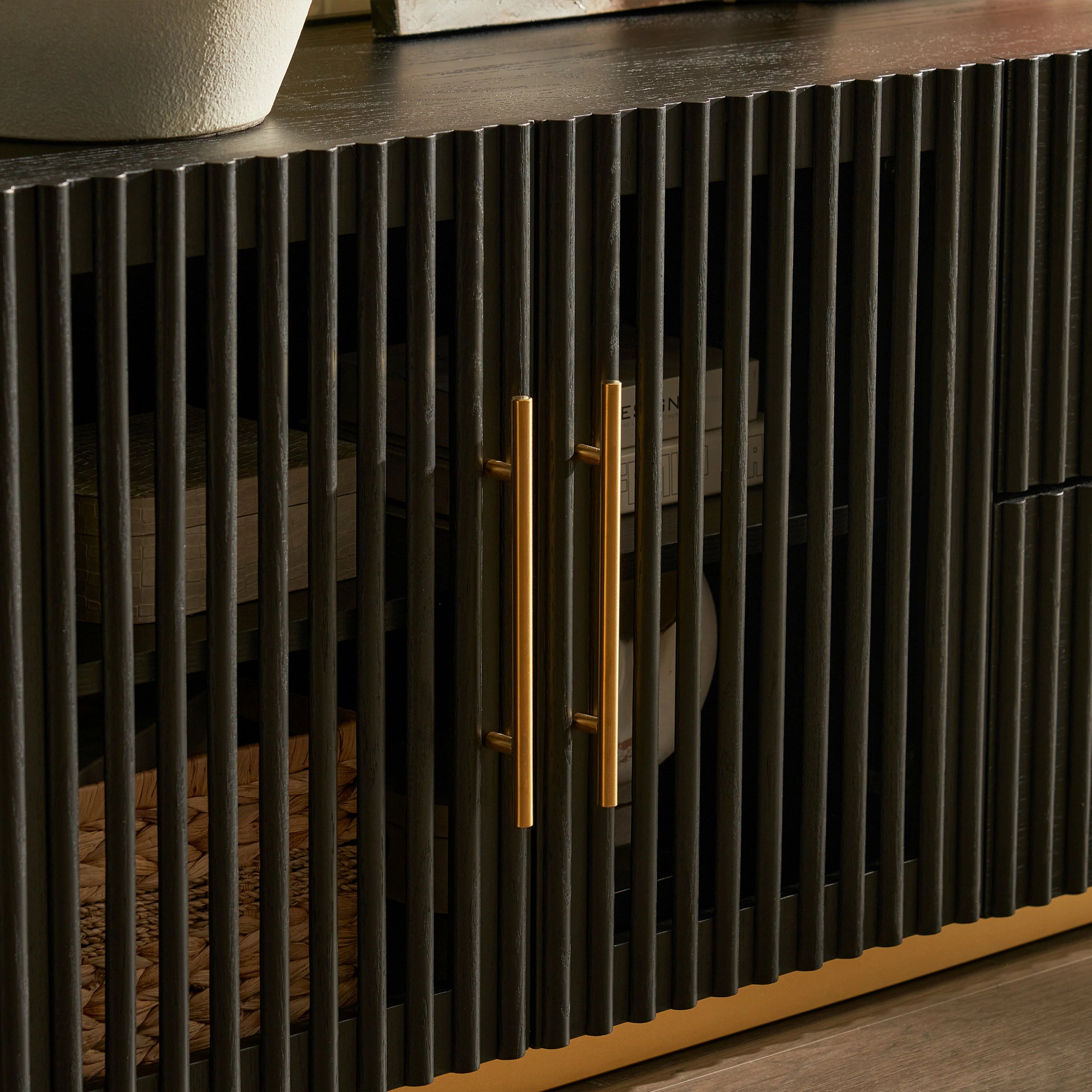 Holton Oak Medienkonsole, 94 Zoll breit