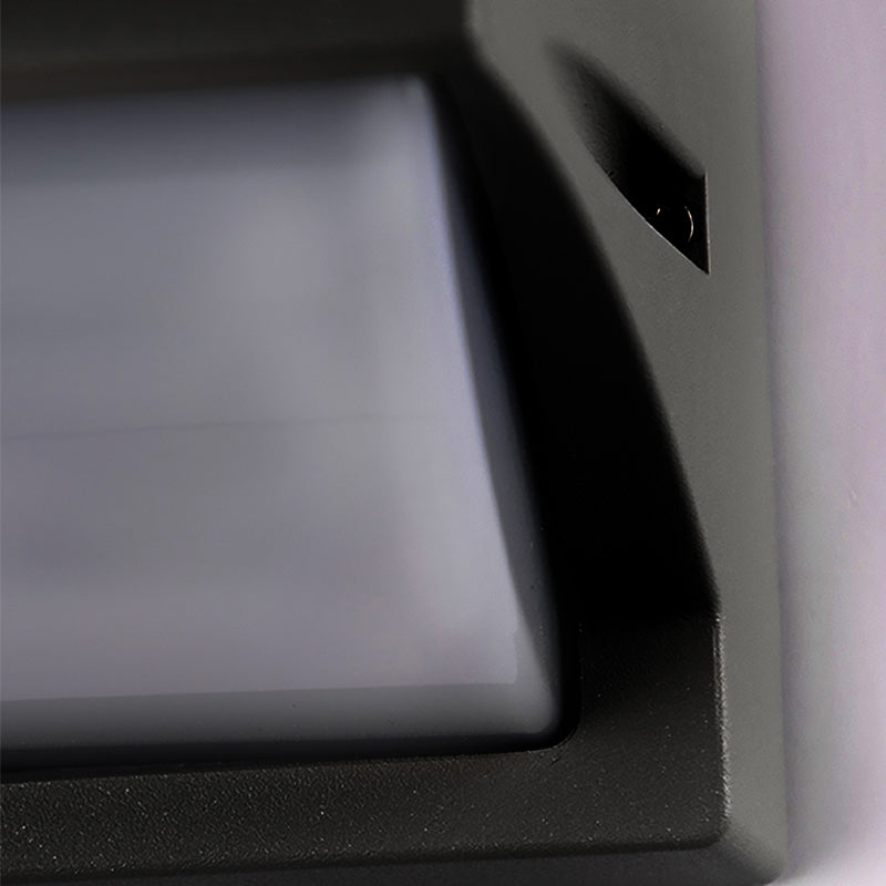 Moderne minimalistische wasserdichte LED-Wandleuchte für den Balkon im Innenhof der Villa im Freien