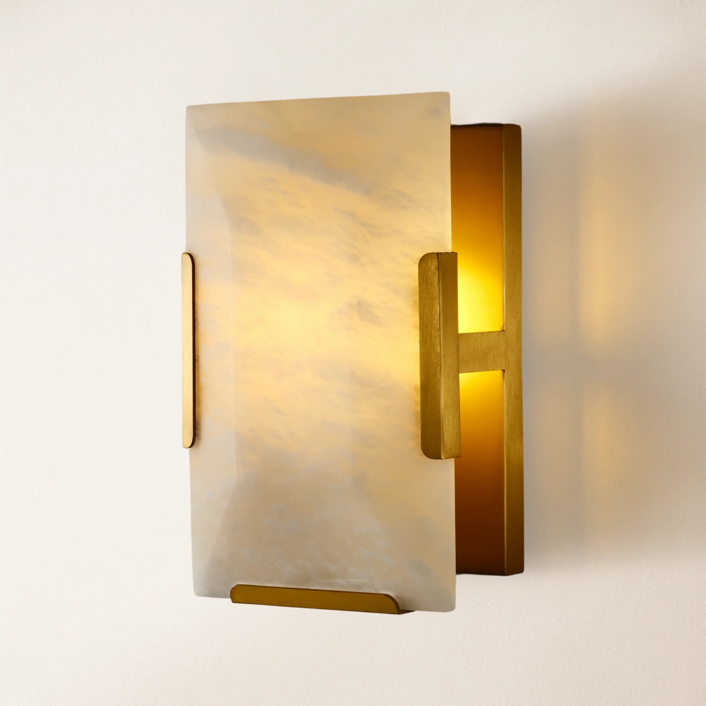 Maris Alabaster Wandleuchte 10"H