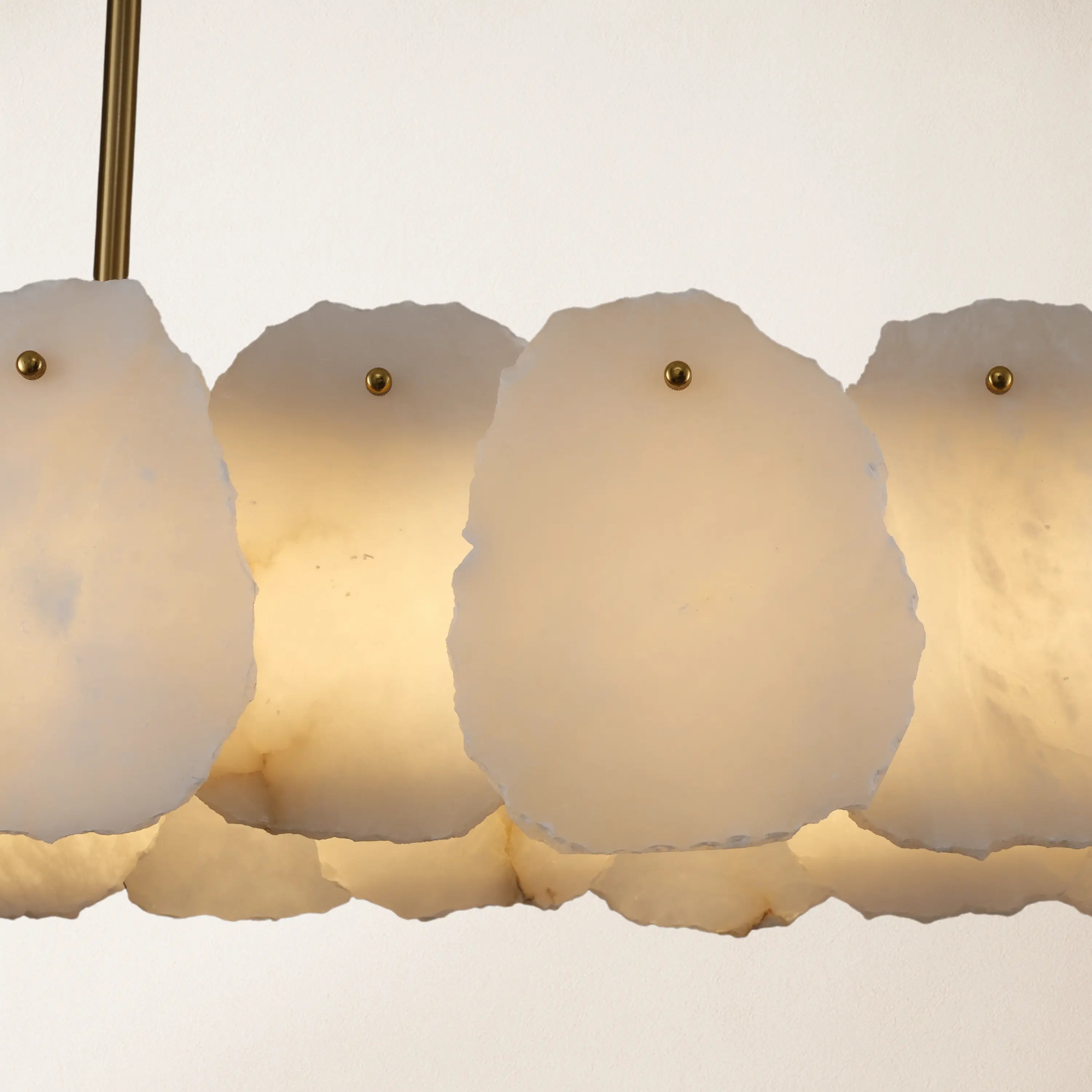Ovaler Kronleuchter „Moira“ aus Alabaster, 109 cm breit