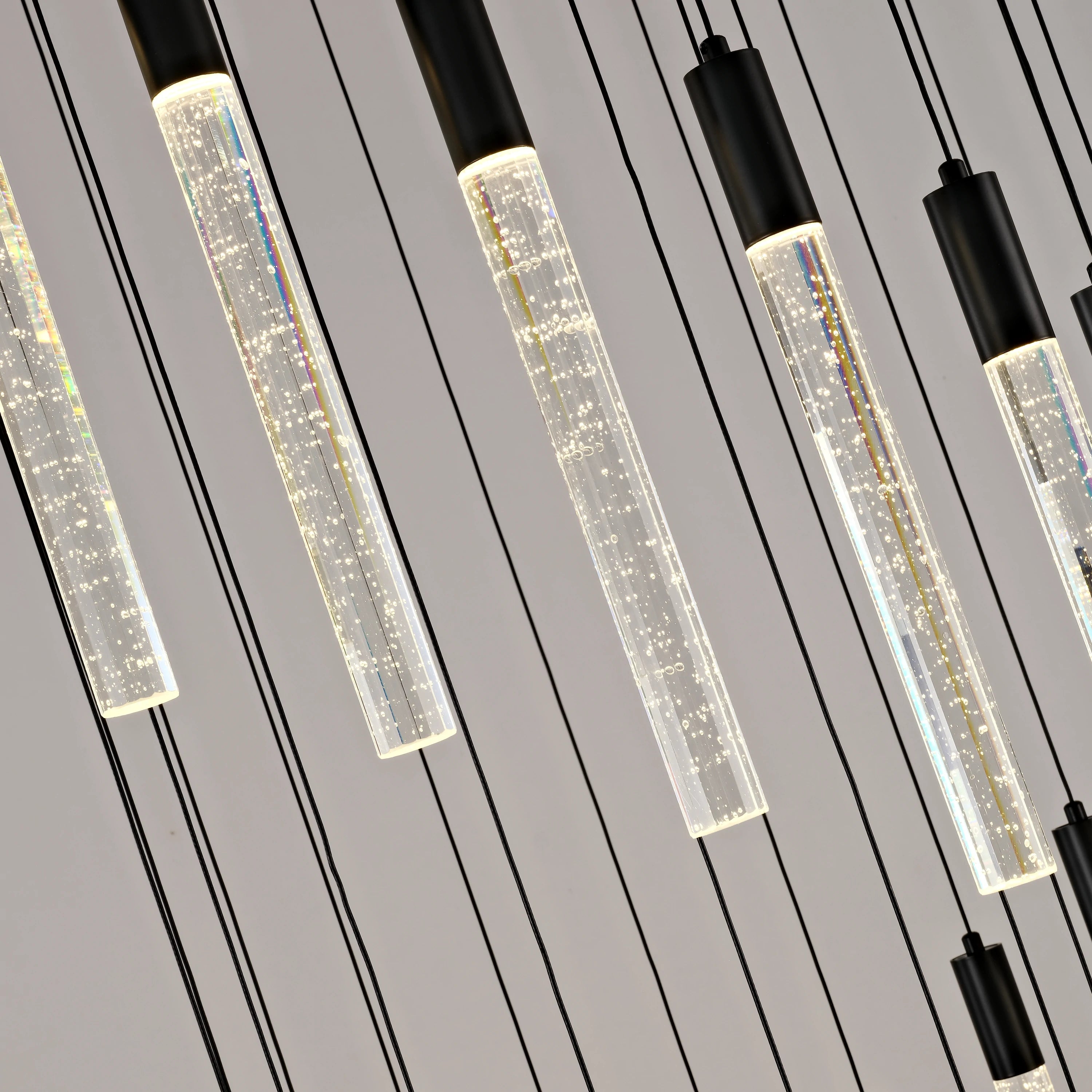 Nova Cascade Moderner LED-Kronleuchter für hohe Decken, 61 cm Durchmesser