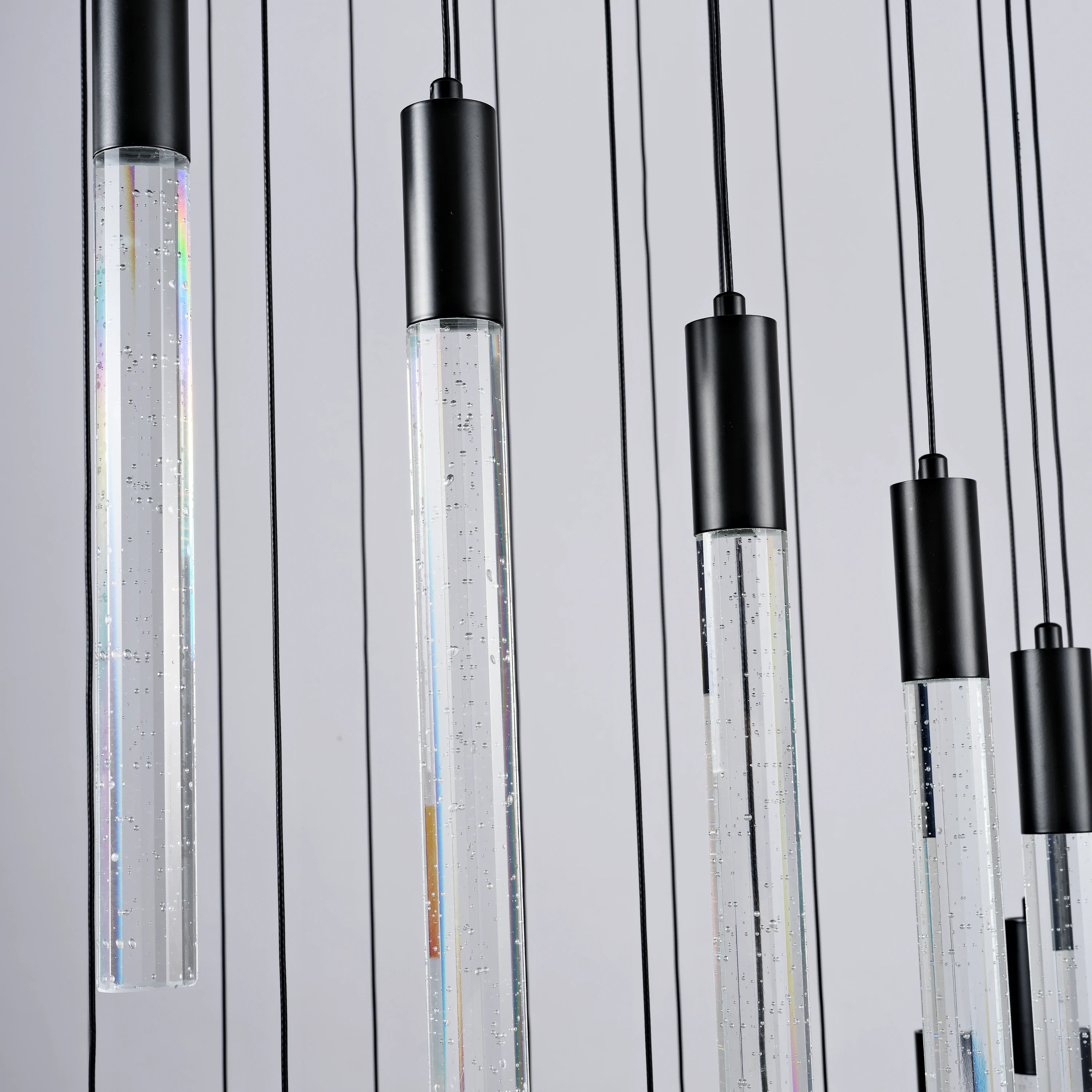 Nova Cascade Moderner LED-Kronleuchter für hohe Decken, 61 cm Durchmesser