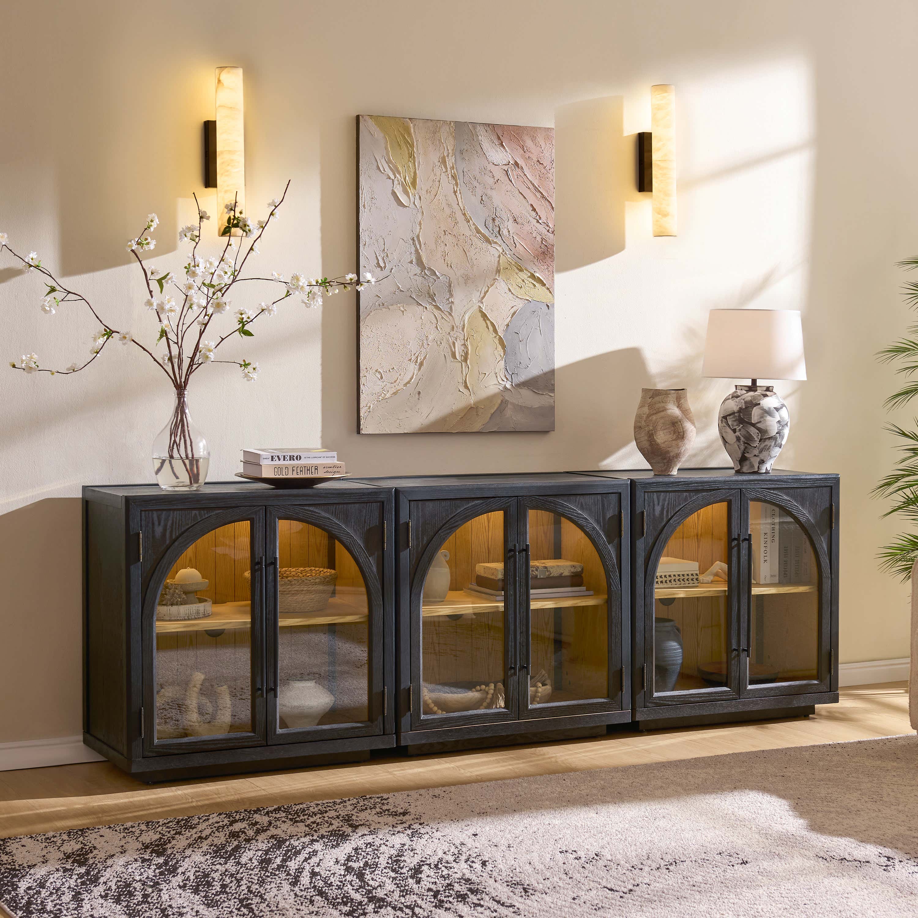 Alvar gewölbte 94,5-Zoll-Medienkonsole aus Eiche (3er-Set)