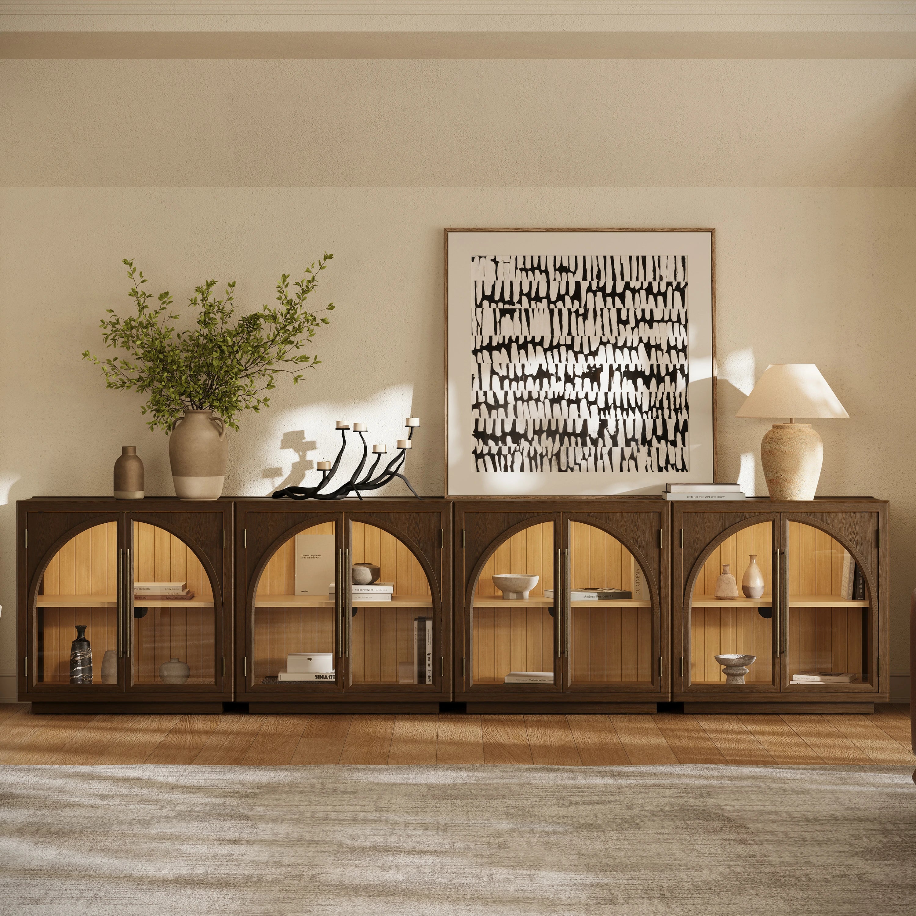 Alvar gewölbte 126″ Medienkonsole aus Eiche (4er-Set)