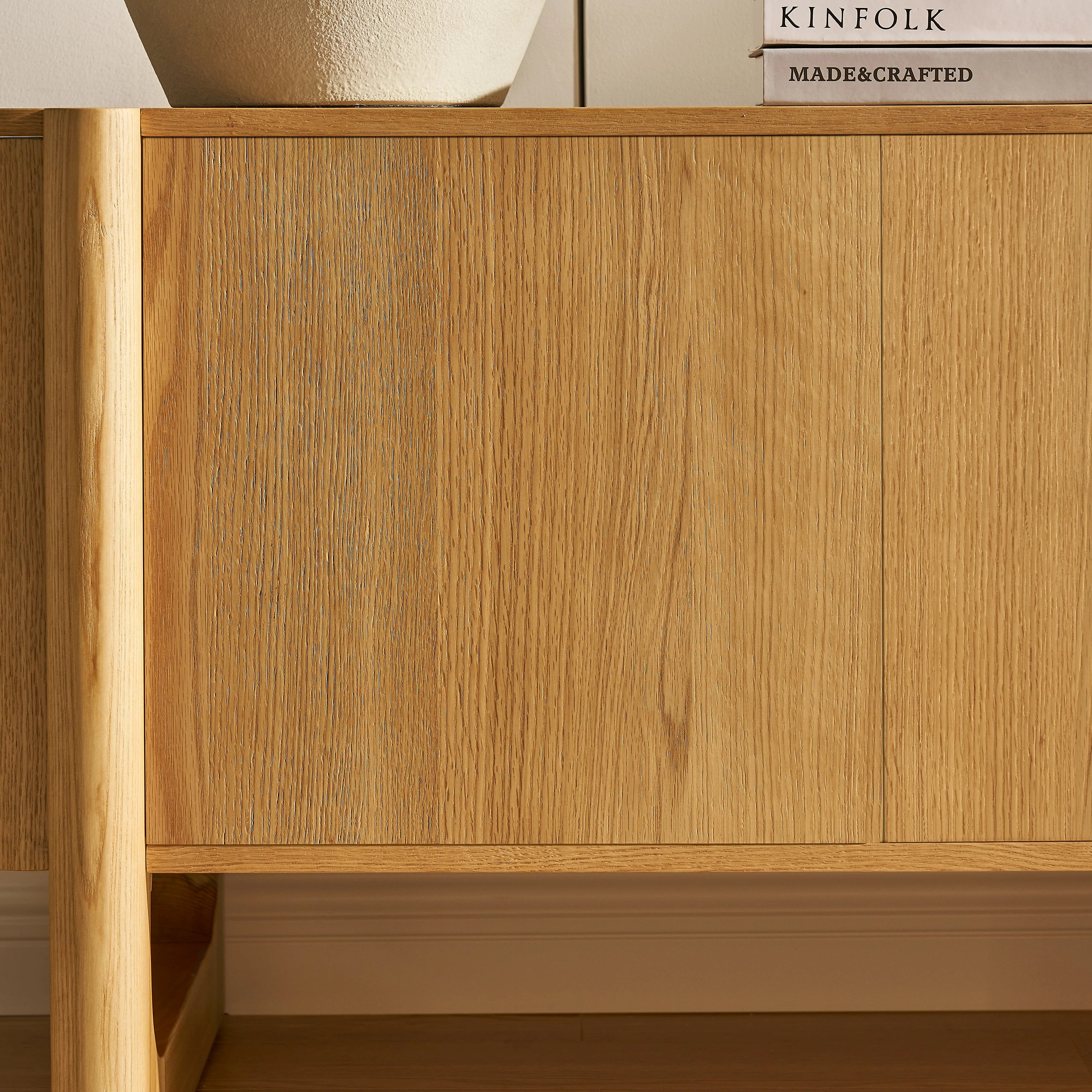 Ausziehbarer TV-Ständer Silas 80" bis 110"