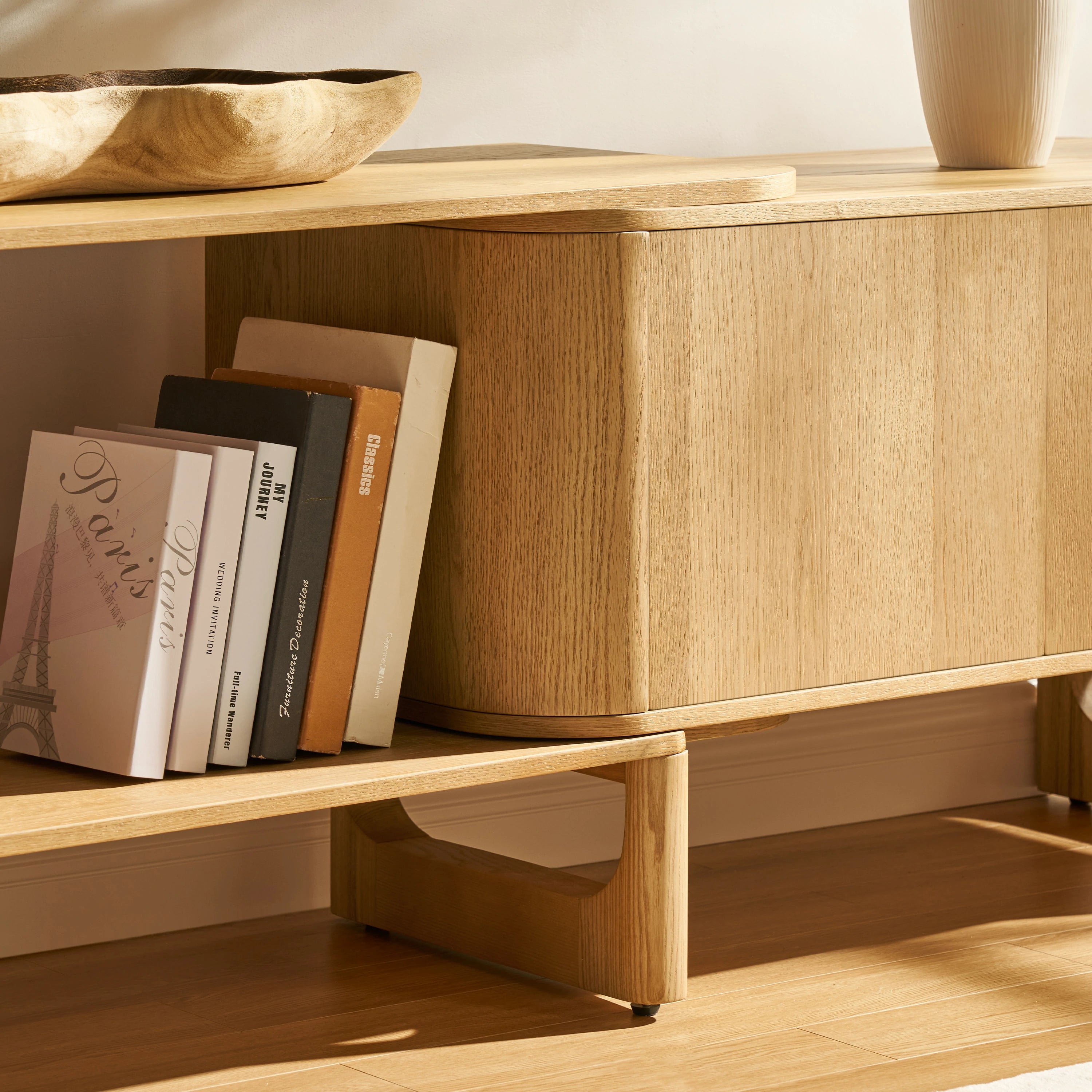 Ausziehbarer TV-Ständer Silas 80" bis 110"