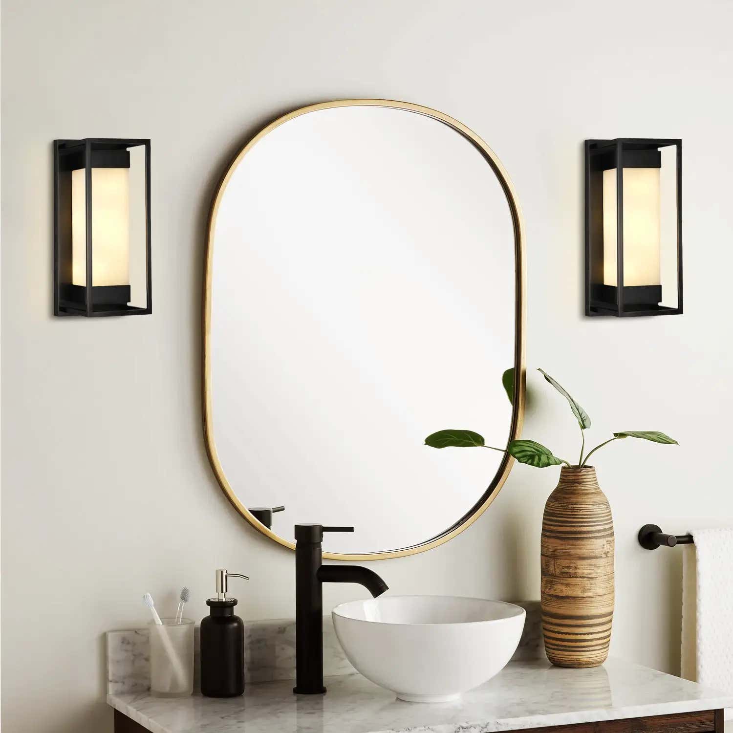 Bravura Alabaster Wall Sconce 16"H#Finish_Black