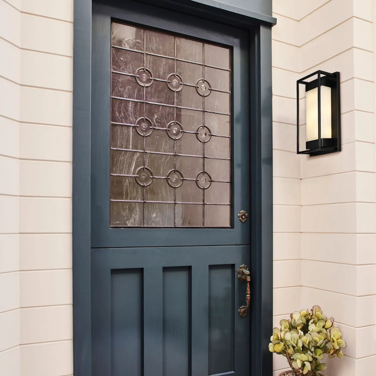 Bravura Alabaster Wall Sconce 16"H#Finish_Black