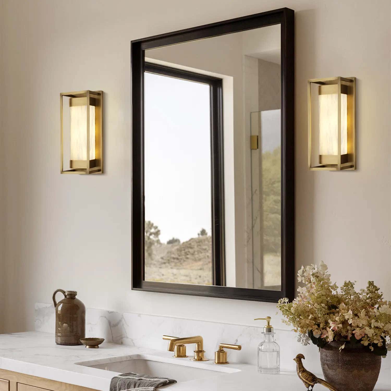 Bravura Alabaster Wall Sconce 16"H