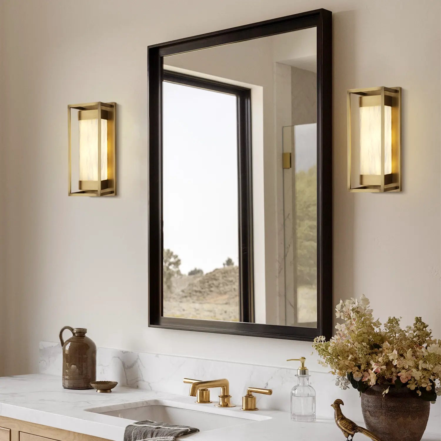 Bravura Alabaster Wall Sconce 16"H#Finish_Gold