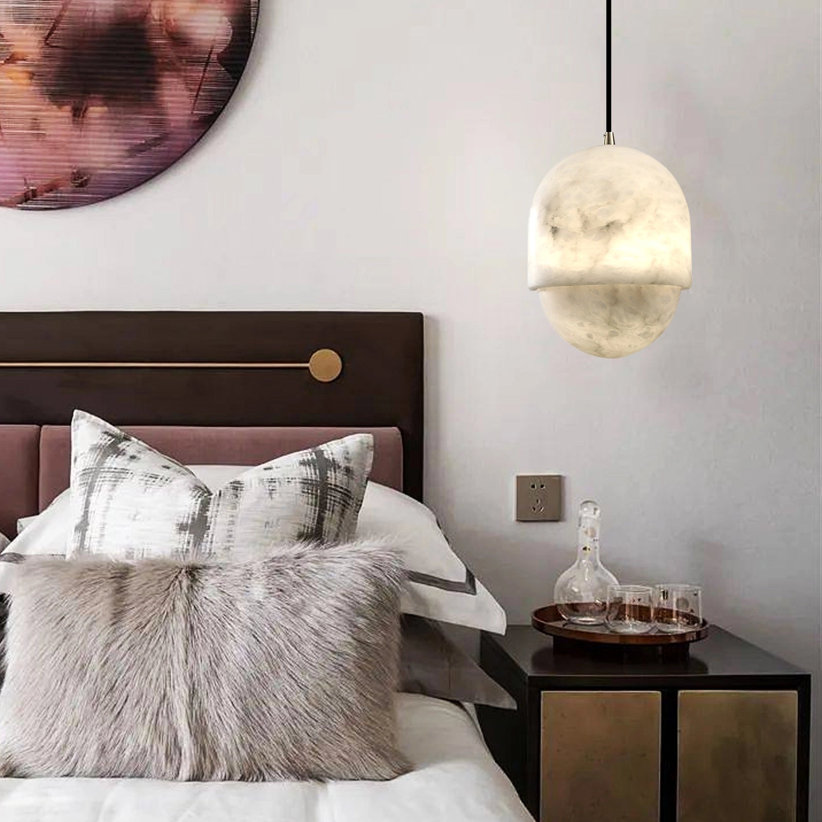 Hekate Alabaster Anhänger 6"D