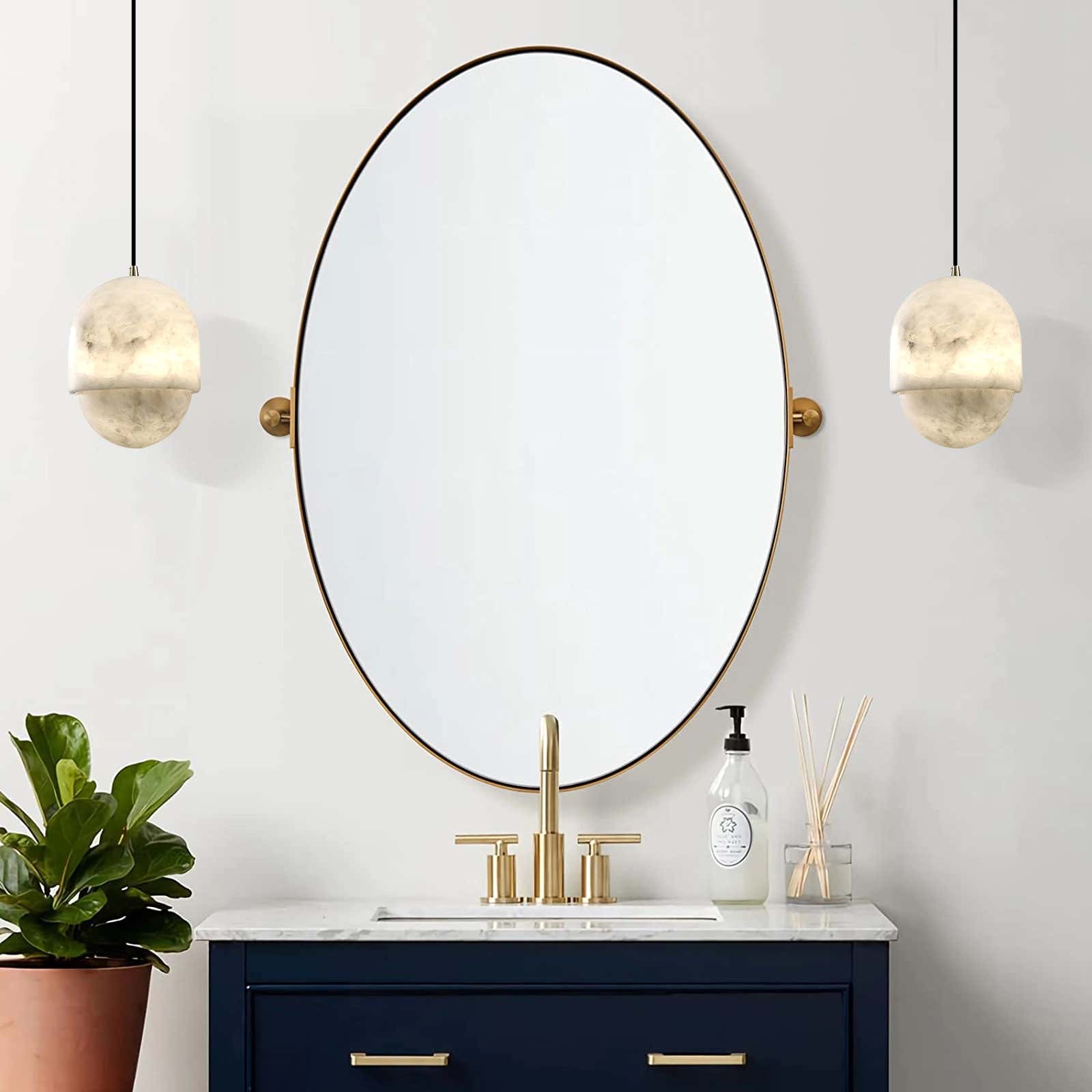 Hekate Alabaster Anhänger 6"D