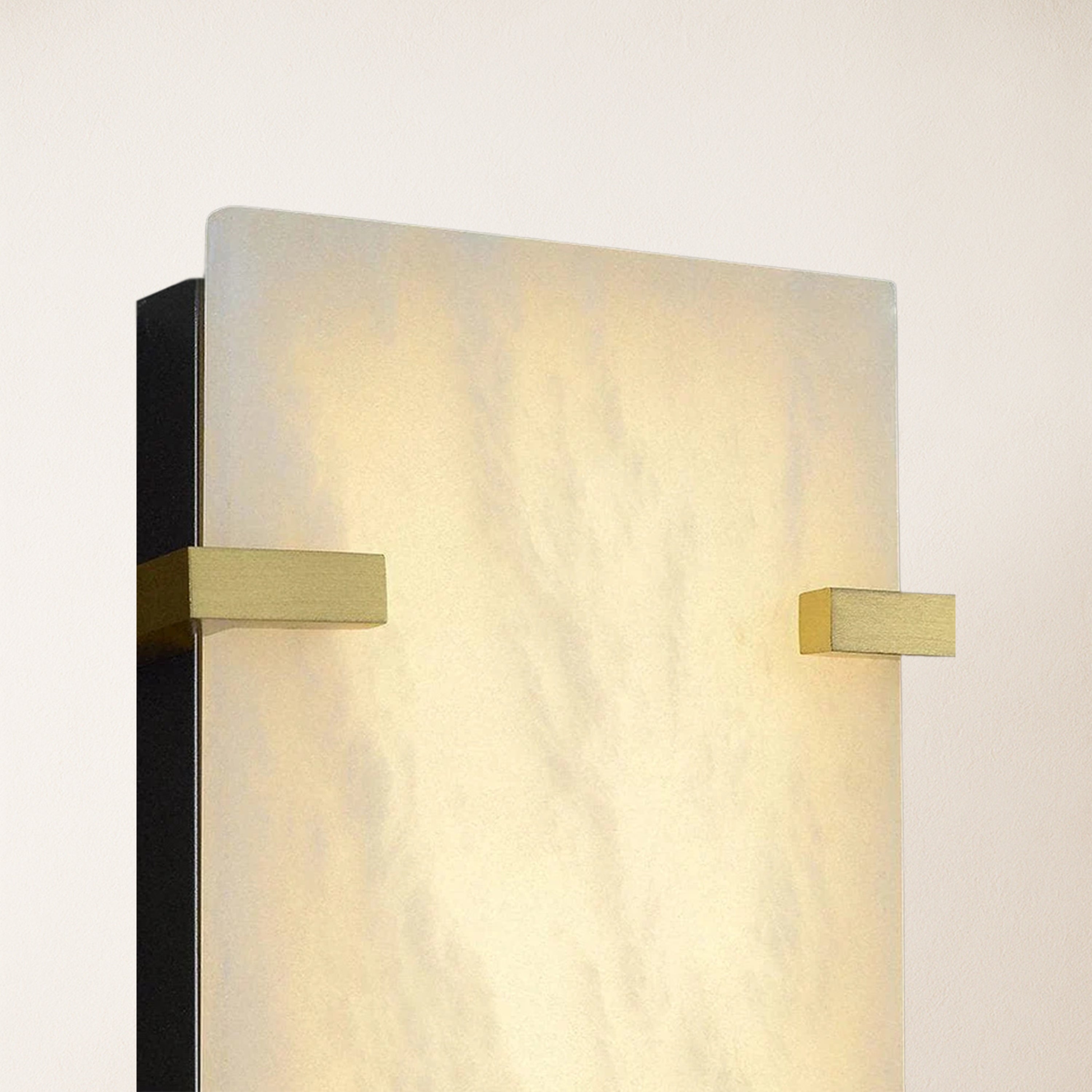 Janina Stable Alabaster Personality Wandleuchte 25,9"H