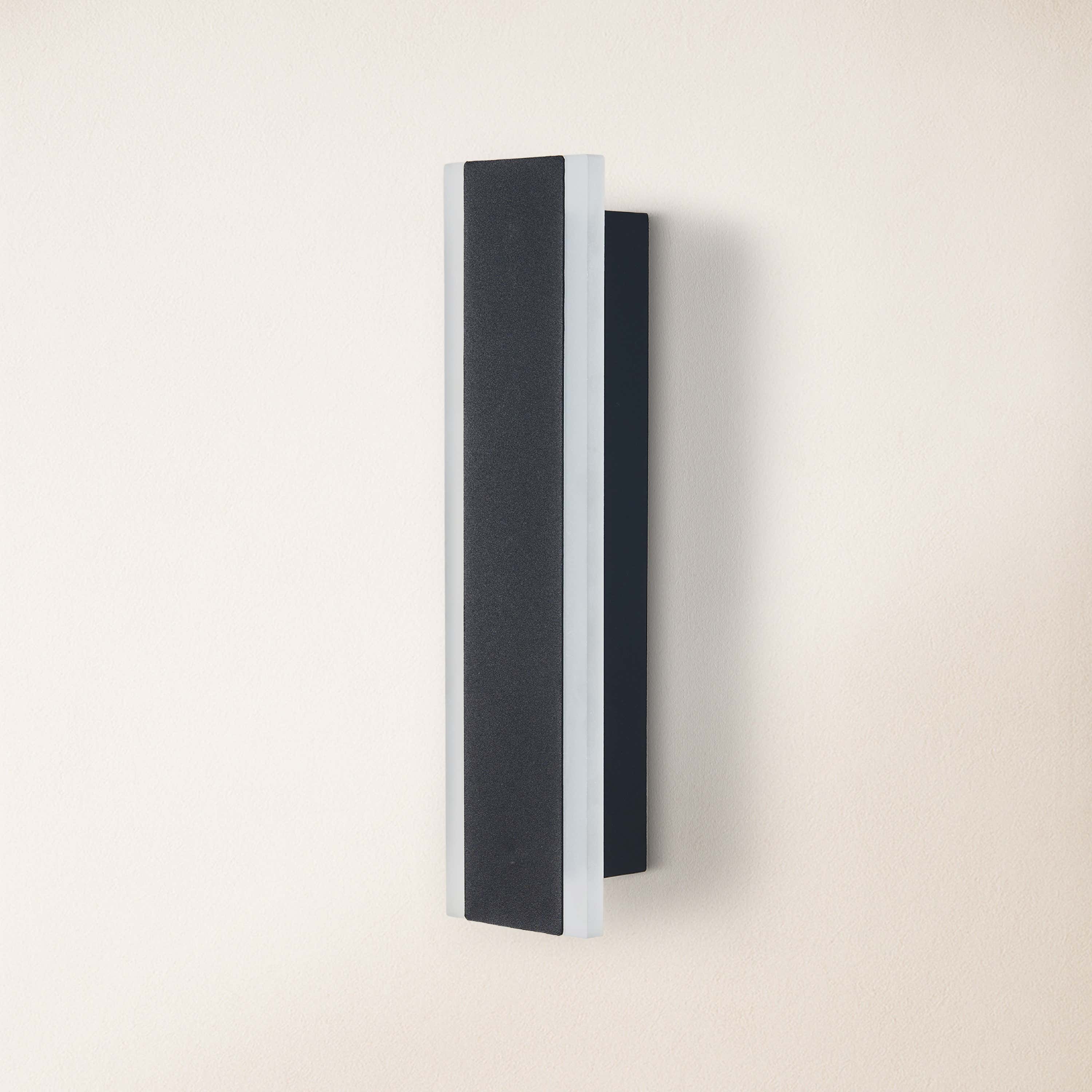 Orivelle Outdoor Wall Sconce 12"H