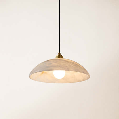 Dadaly Alabaster Moderner kleiner Kunstanhänger 20"D