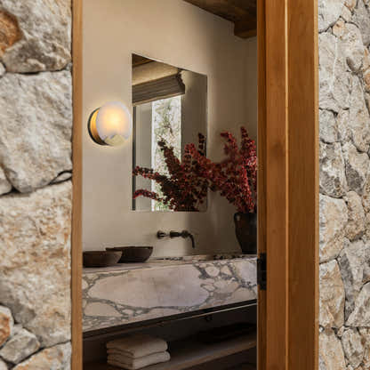 Egwent Alabaster Messing Wandleuchte 7,9"D