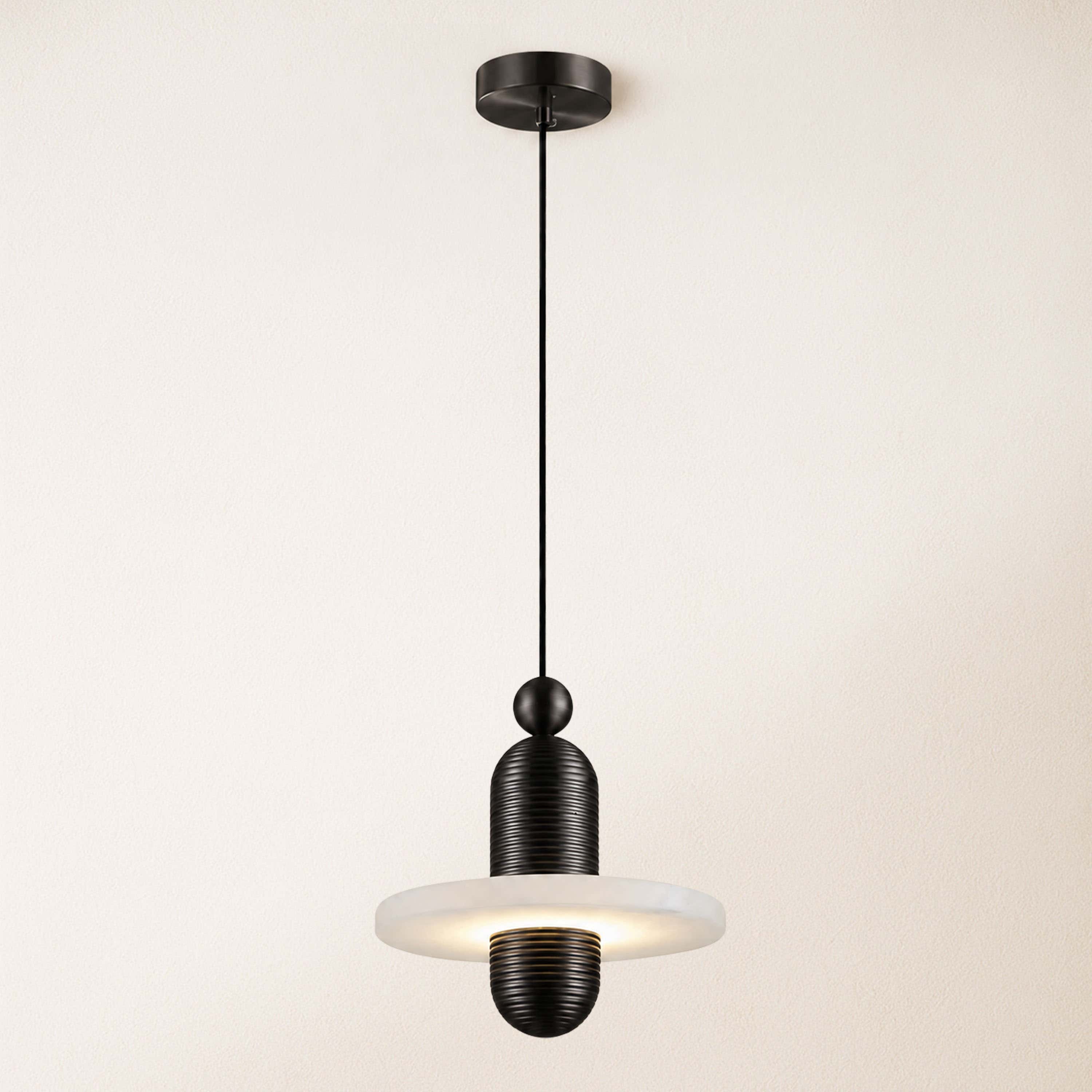 Median Mono Pendant Light