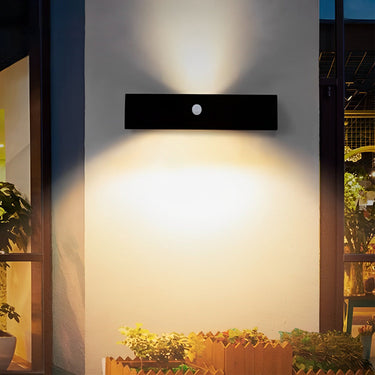 Wasserdichte LED-Auf- und Abwärtsbeleuchtung mit Bewegungsmelder, moderne Solar-Wandleuchte