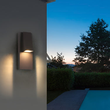 Rechteckige wasserdichte LED-Wandleuchte in Schwarz, moderne Außenwandleuchte