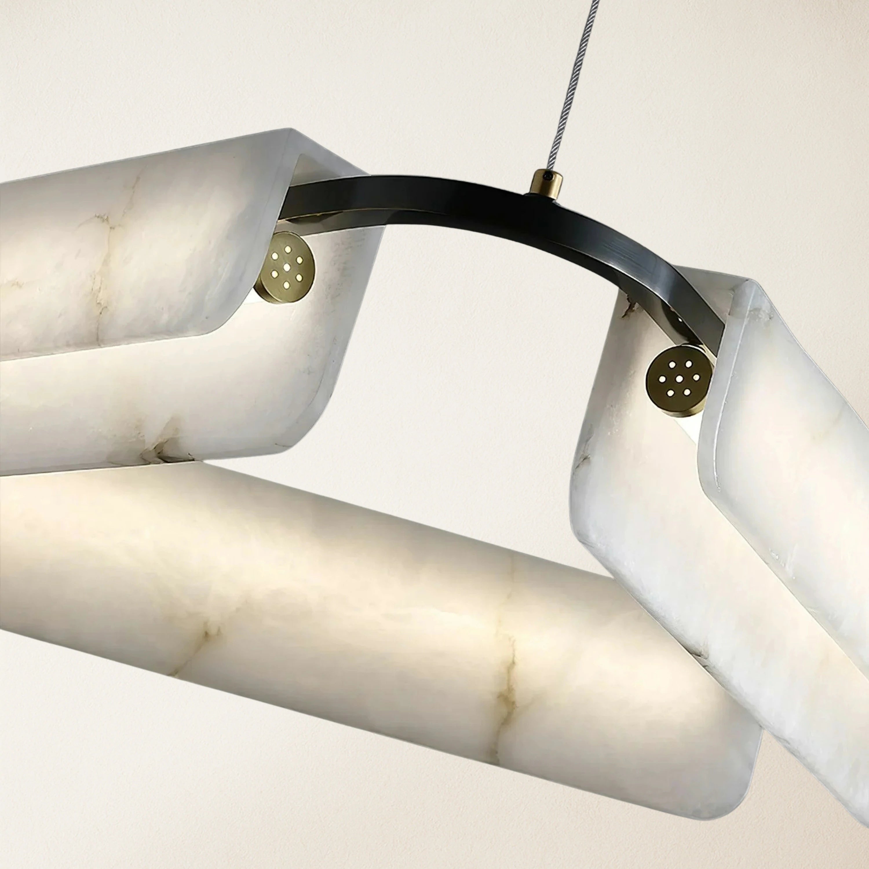 Deli Alabaster Chandelier 32″