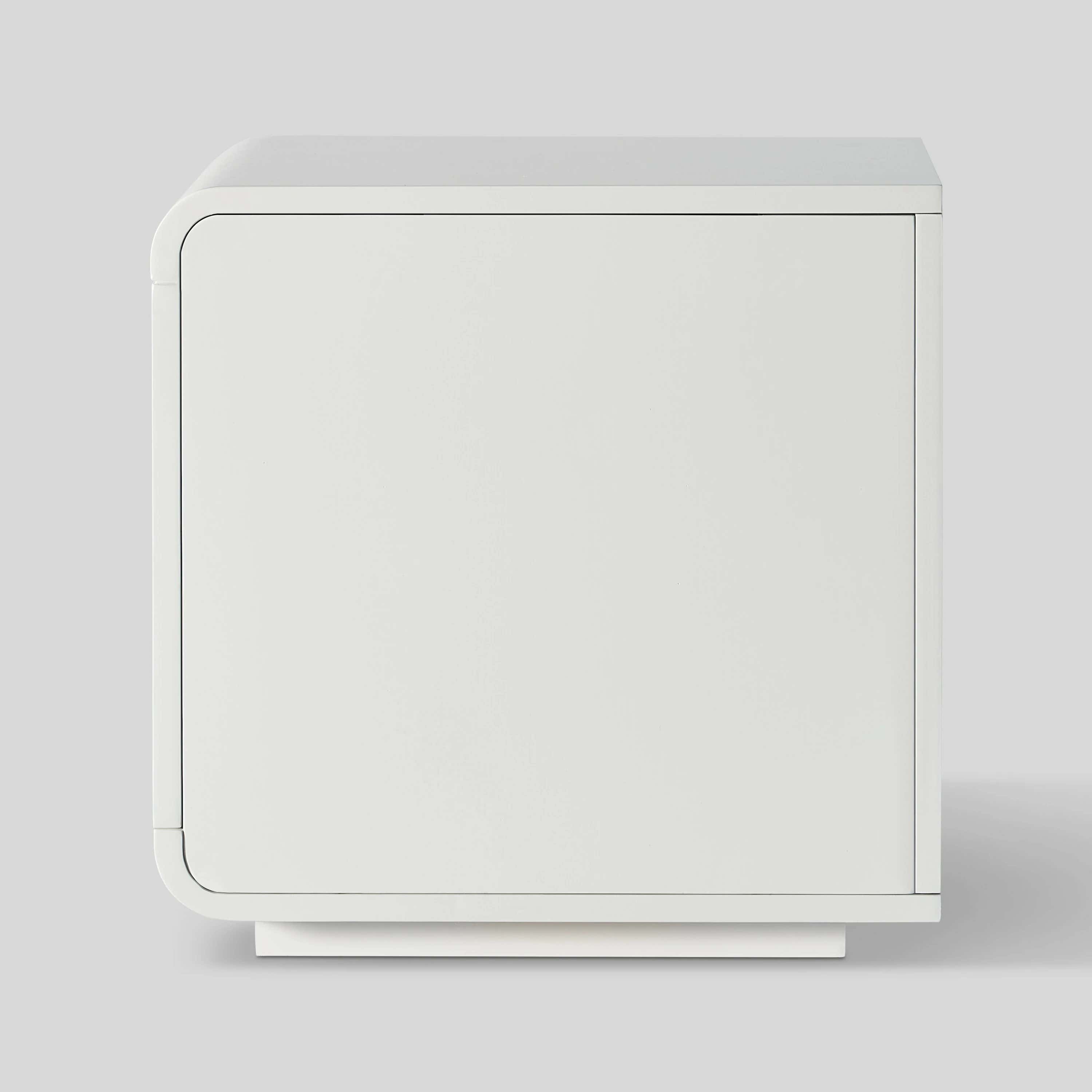 Soren Nightstand 20" W