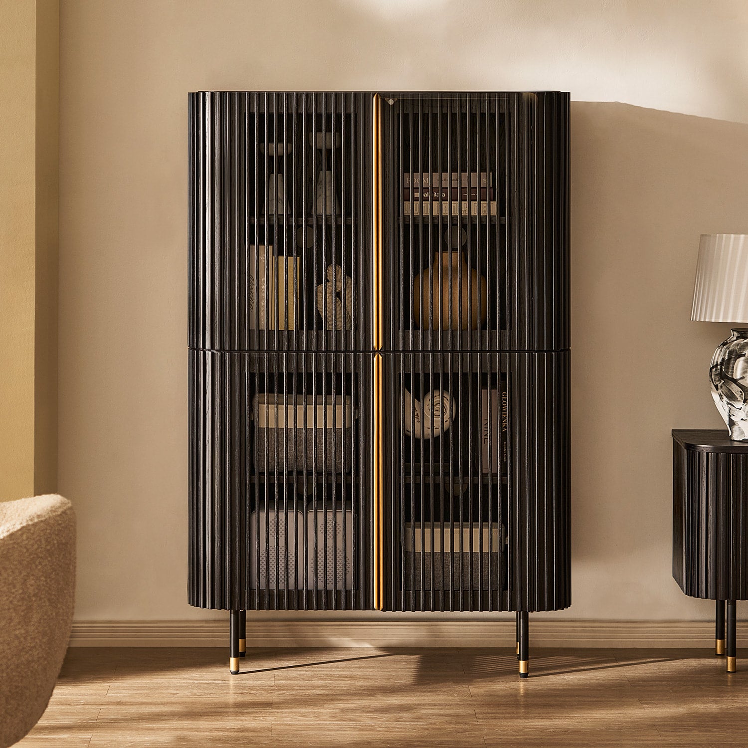 Ewan 39.4″ Oak Cabinet