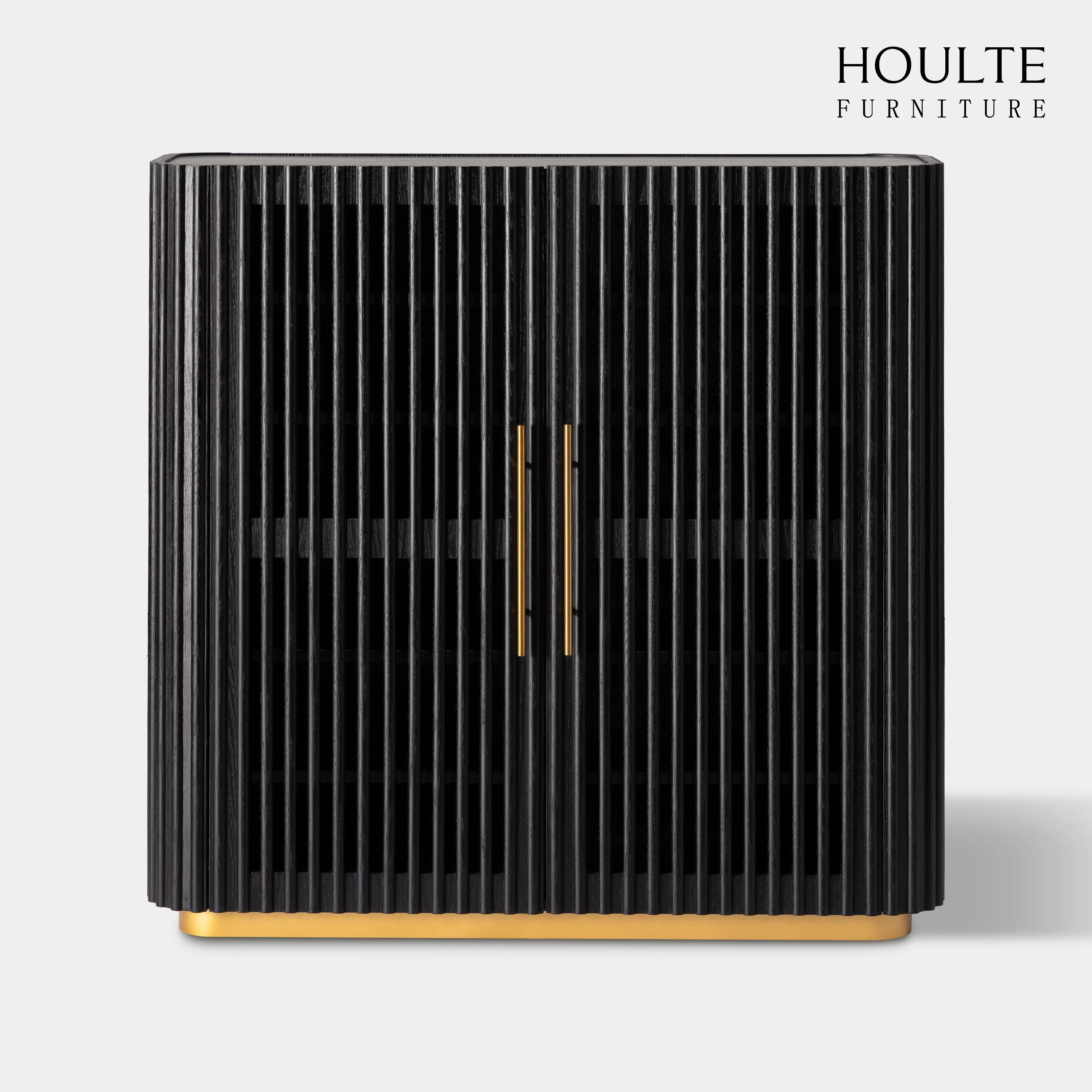 Holton 47"H Eichenholz-Aufbewahrungsschrank