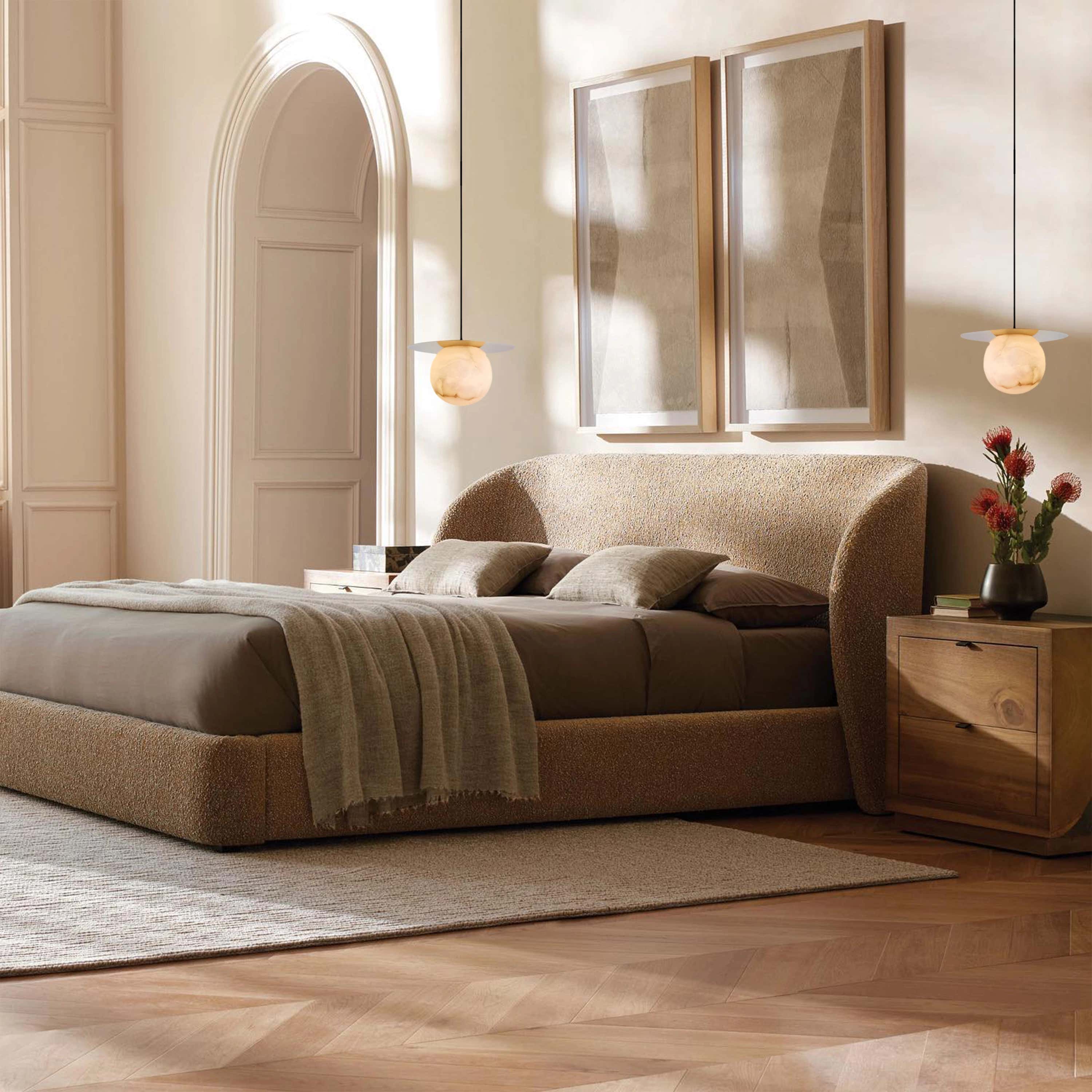 Dadaly Garfield Spanischer Alabaster-Anhänger, klein, Kunst-Nachttisch, 39,9 cm Durchmesser