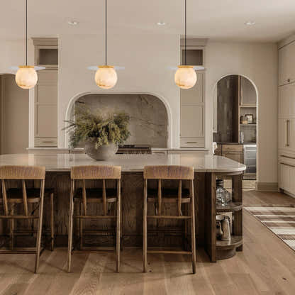 Dadaly Garfield Spanischer Alabaster-Anhänger, klein, Kunst-Nachttisch, 39,9 cm Durchmesser