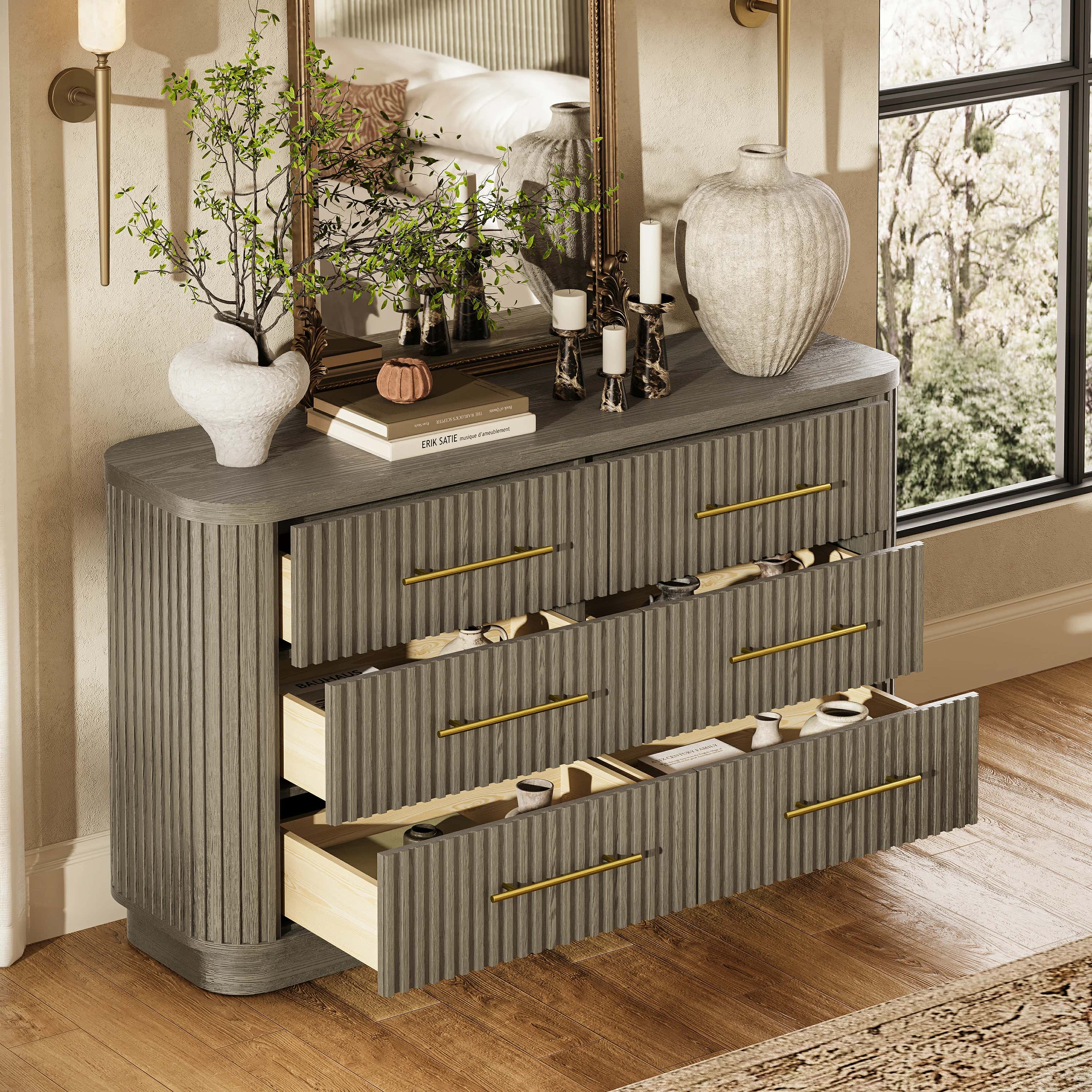 Sinclair Fluted 6-Drawer Chest 60"W