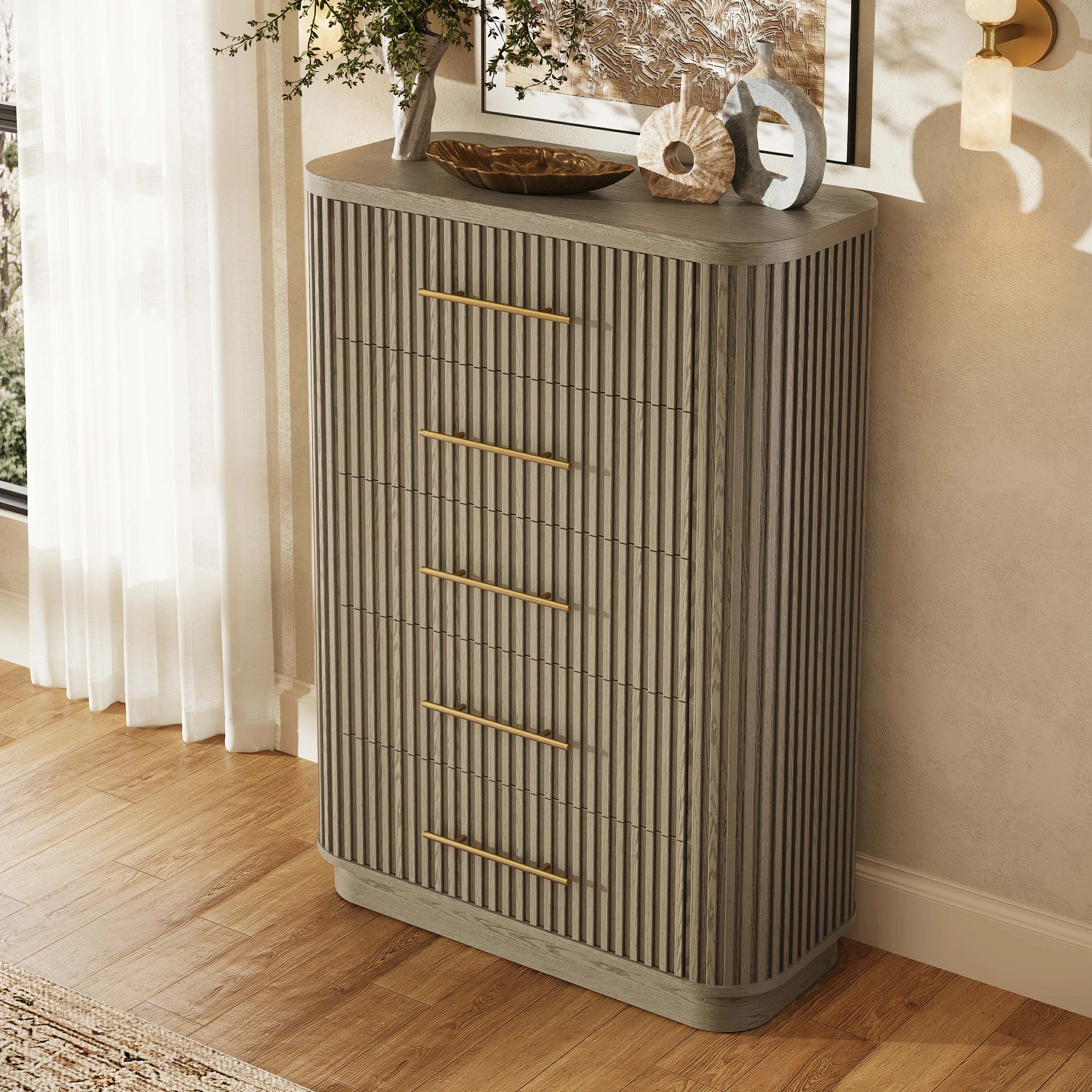 Sinclair Fluted 5-Drawer Chest 39"W