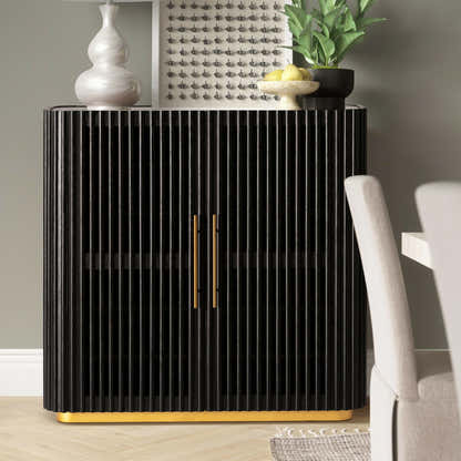 Holton 47"H Eichenholz-Aufbewahrungsschrank