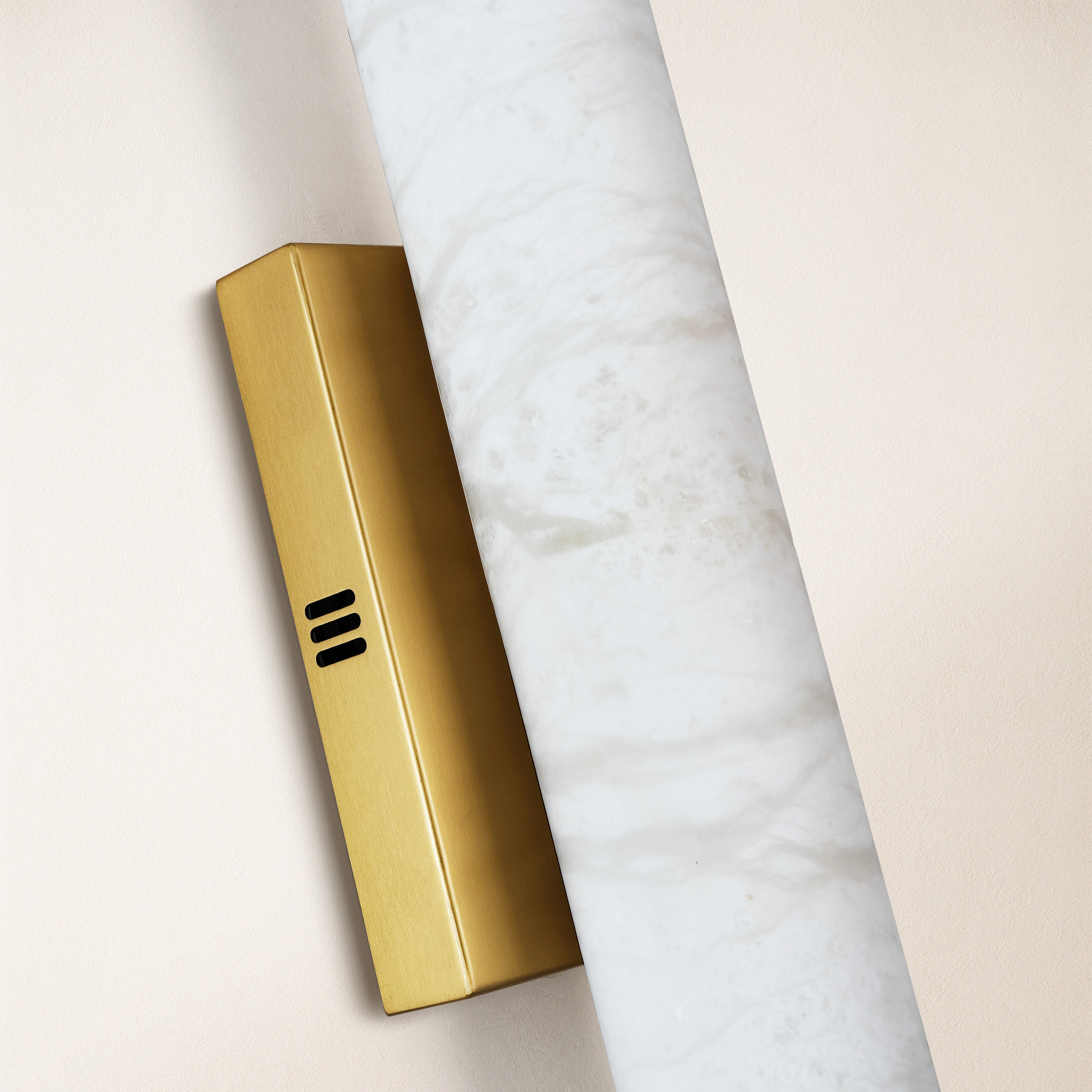 Sylvia Palladian Alabaster Wandleuchte 20"H