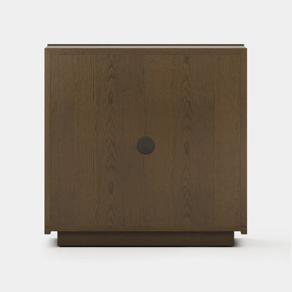 Alvar gewölbter 31,5-Zoll-Lagerschrank aus Eiche