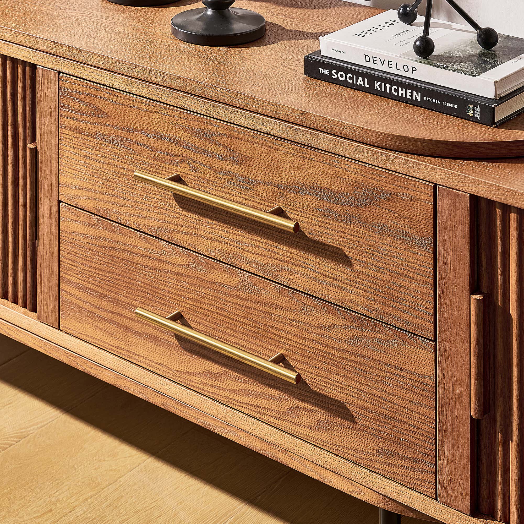 Ausziehbare Medienkonsole Ewan Oak, 78,74" bis 110,24"